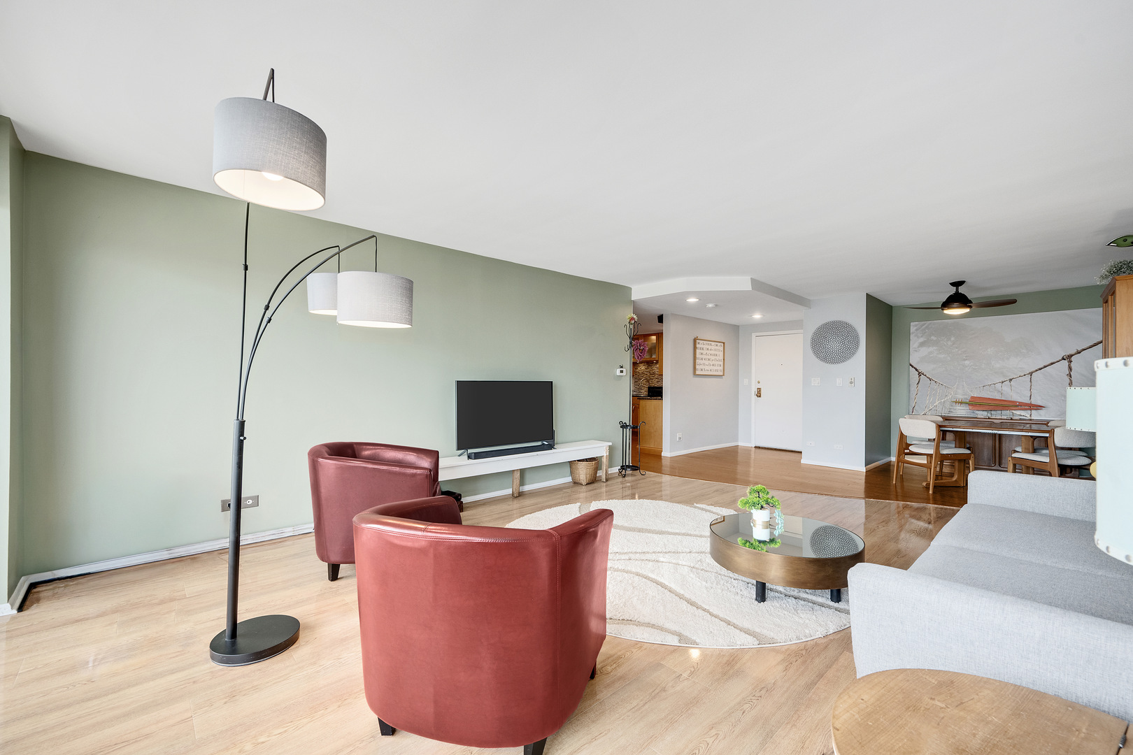 2000 Saint Regis Drive #6B, Lombard, IL 60148