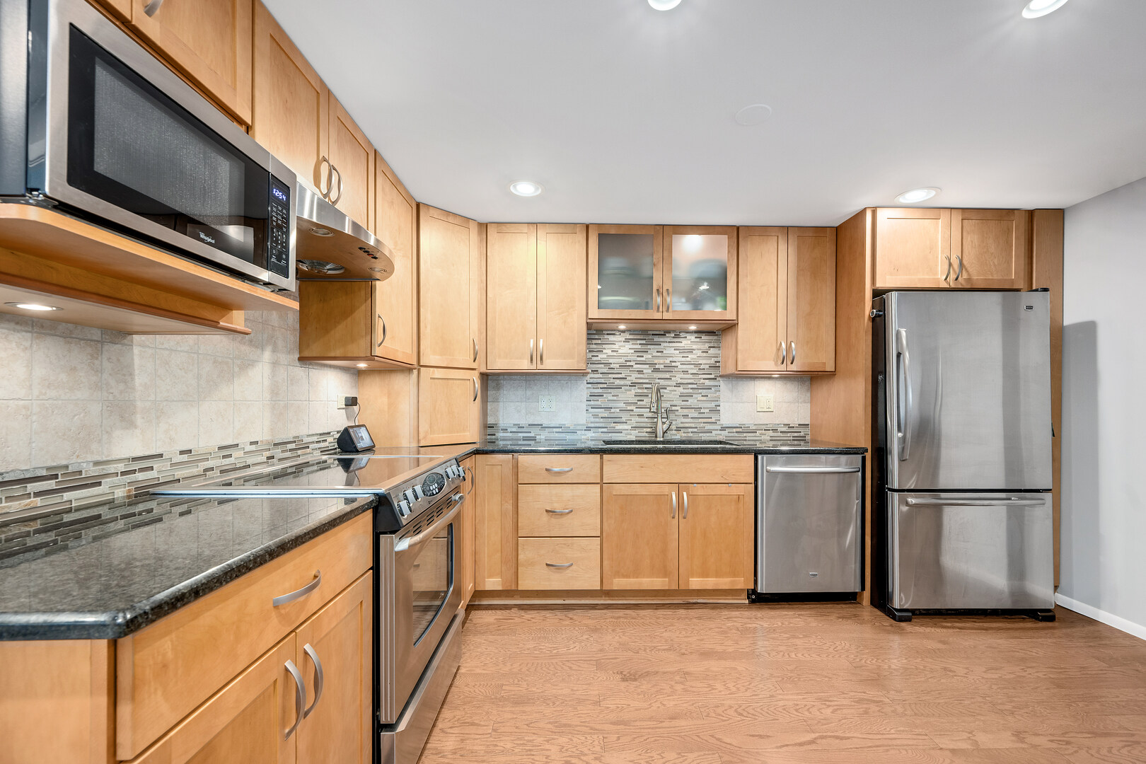 2000 Saint Regis Drive #6B, Lombard, IL 60148