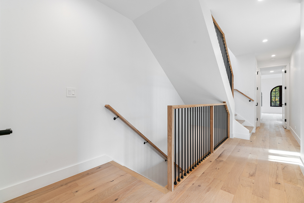 3446 N Oakley Avenue, Chicago, IL 60618