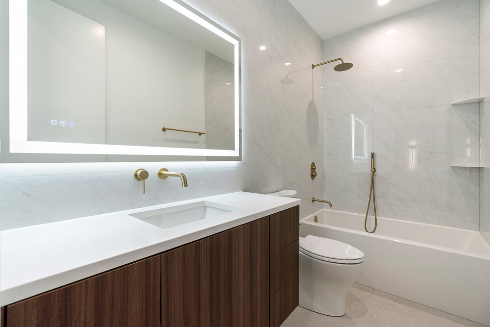 3446 N Oakley Avenue, Chicago, IL 60618