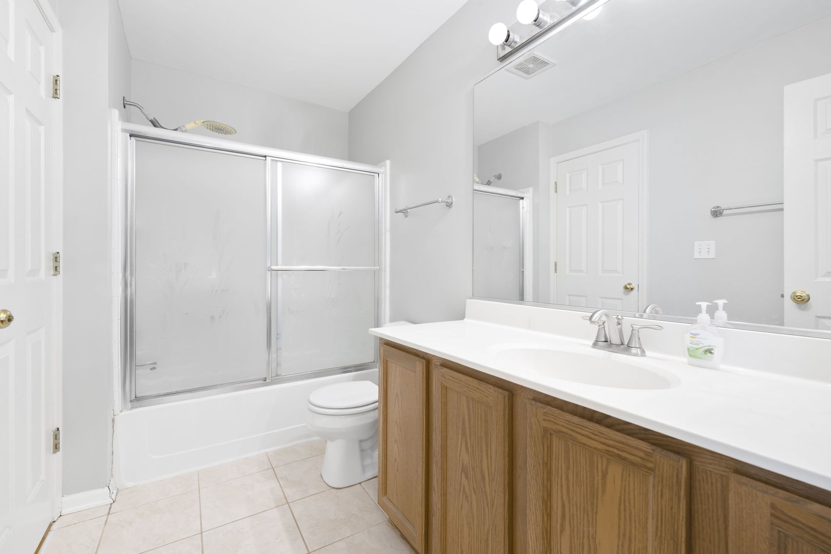 84 N Mill Road #84, Addison, IL 60101