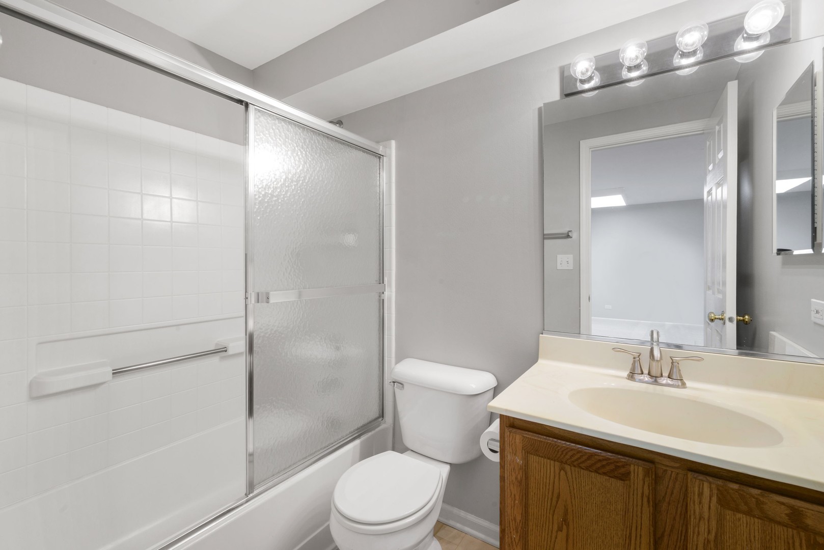 84 N Mill Road #84, Addison, IL 60101