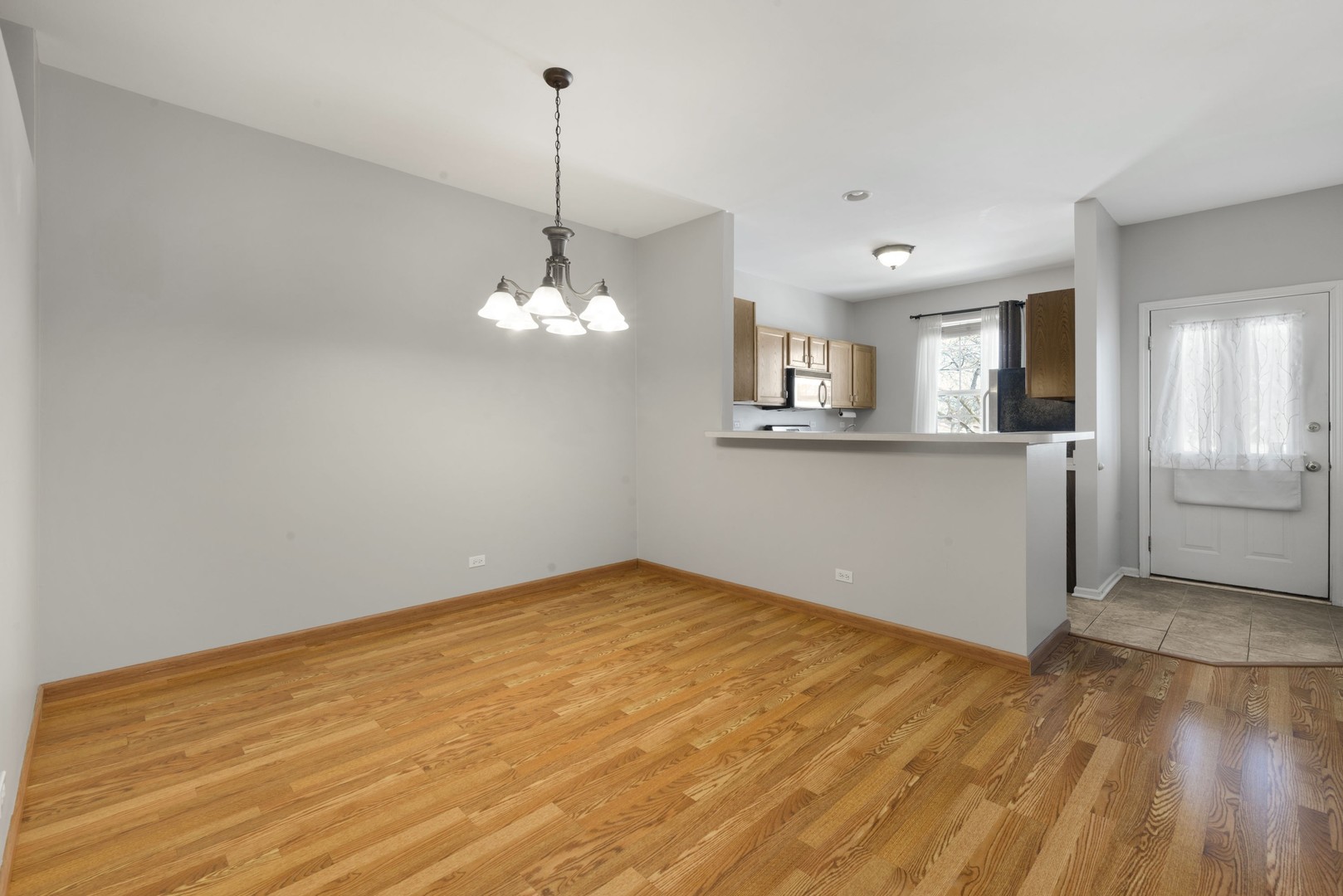 84 N Mill Road #84, Addison, IL 60101