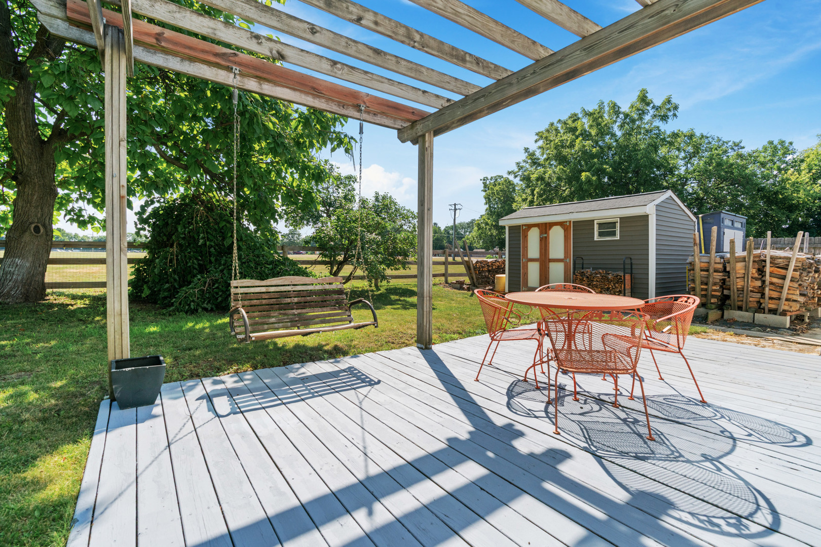 206 Washington Street, Oswego, IL 60543