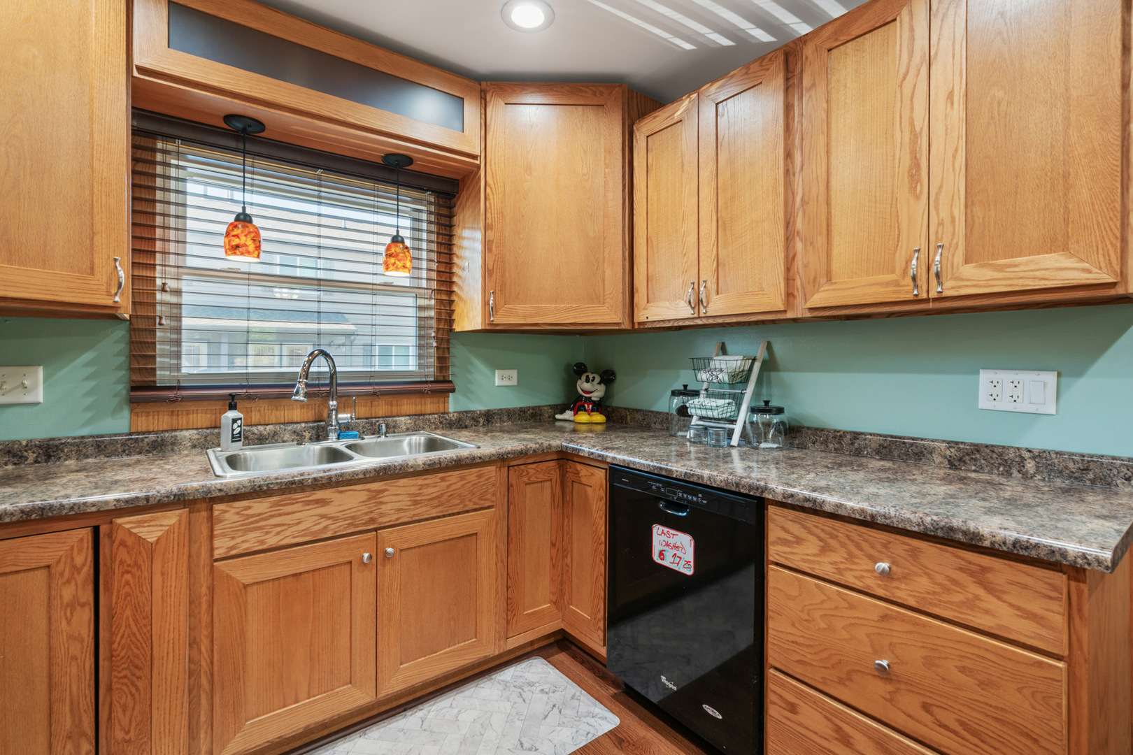 206 Washington Street, Oswego, IL 60543