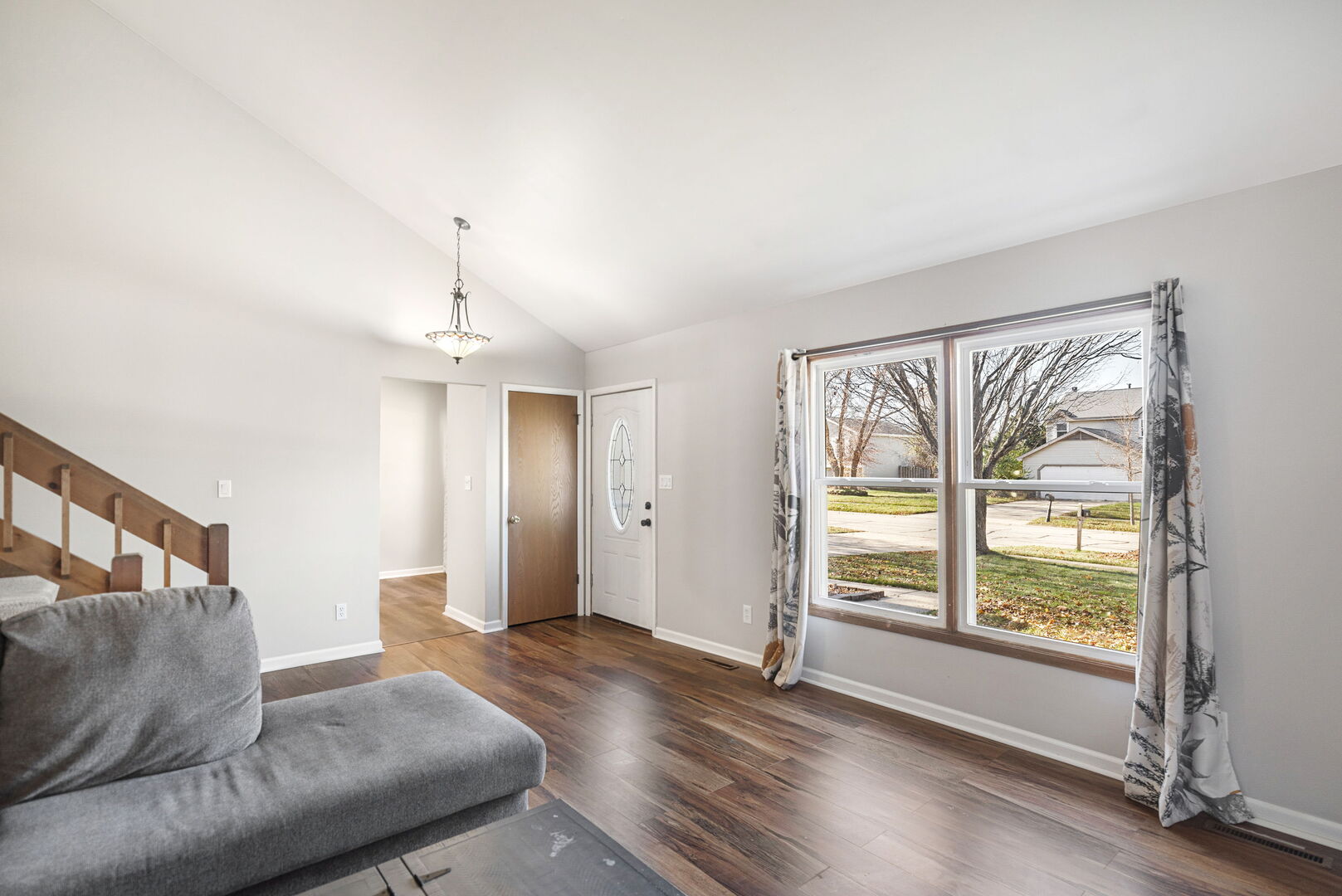 310 N Huntington Drive, McHenry, IL 60050