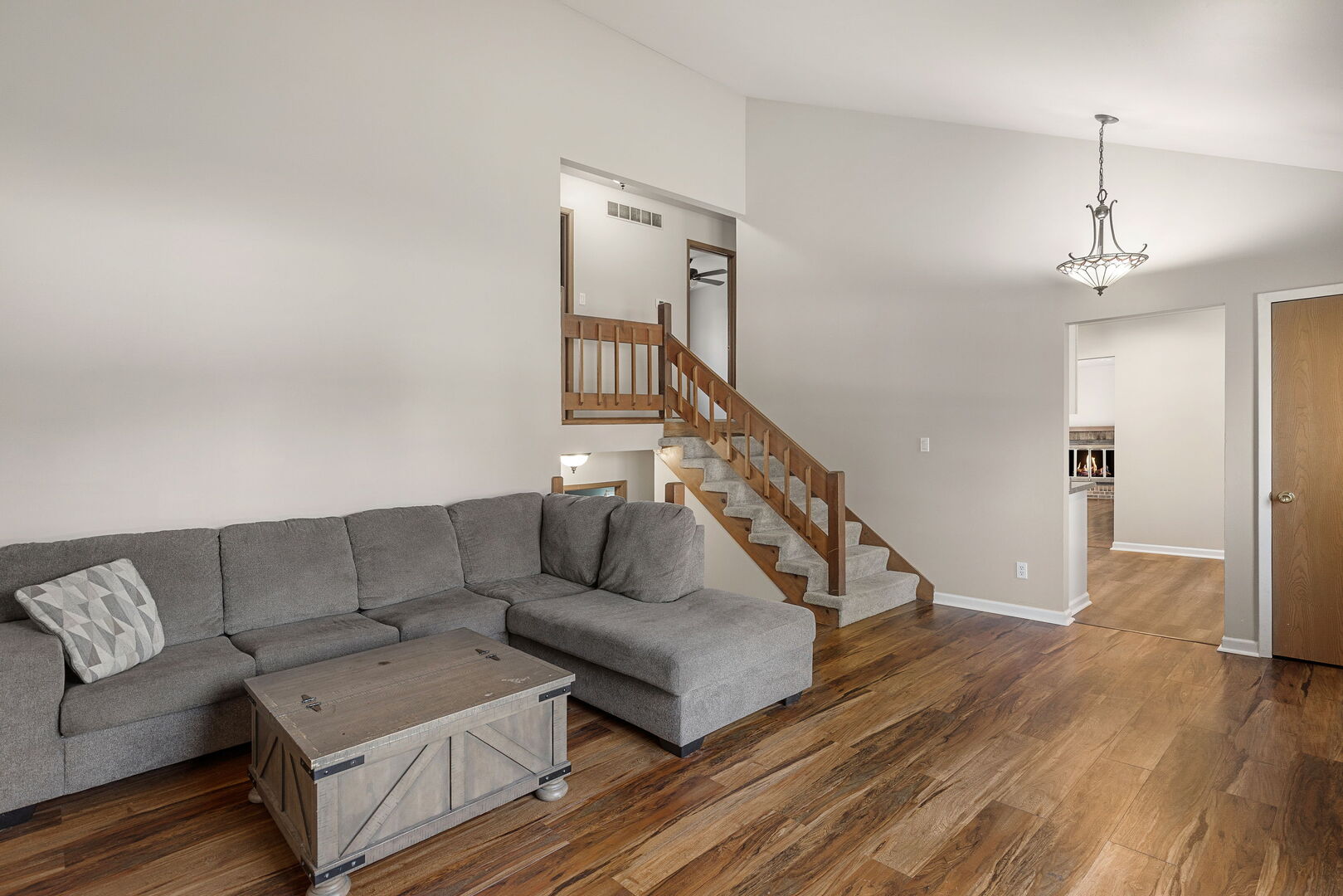 310 N Huntington Drive, McHenry, IL 60050