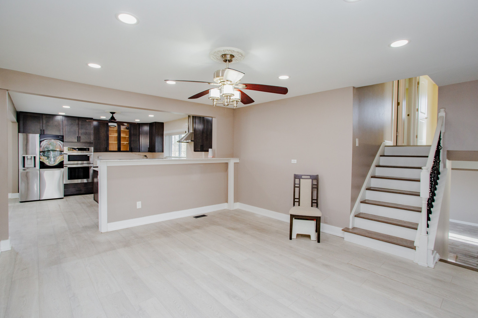 720 Durham Lane, Hoffman Estates, IL 60169