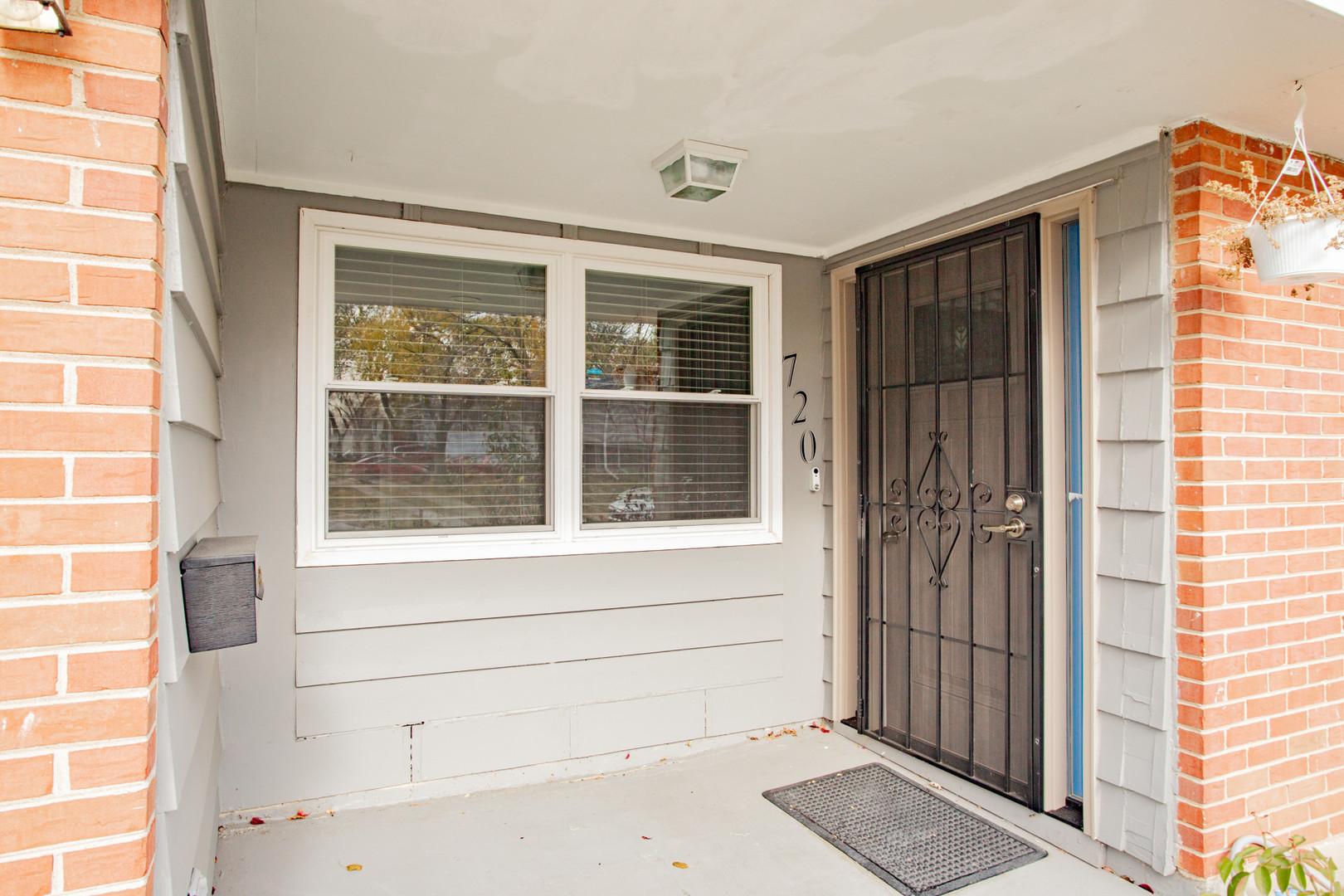 720 Durham Lane, Hoffman Estates, IL 60169