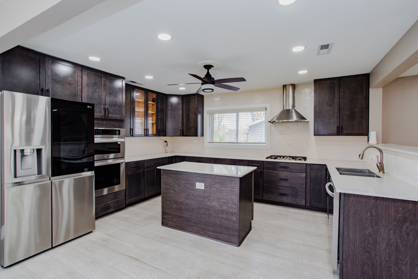 720 Durham Lane, Hoffman Estates, IL 60169