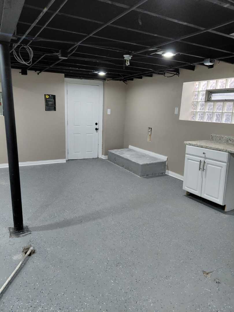 1040 W 92nd Place, Chicago, IL 60620