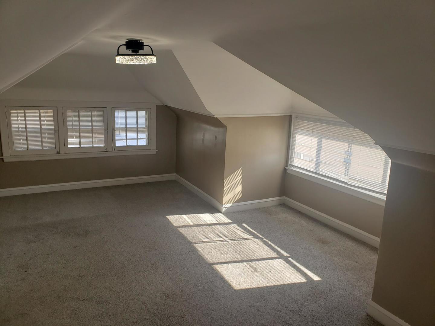 1040 W 92nd Place, Chicago, IL 60620