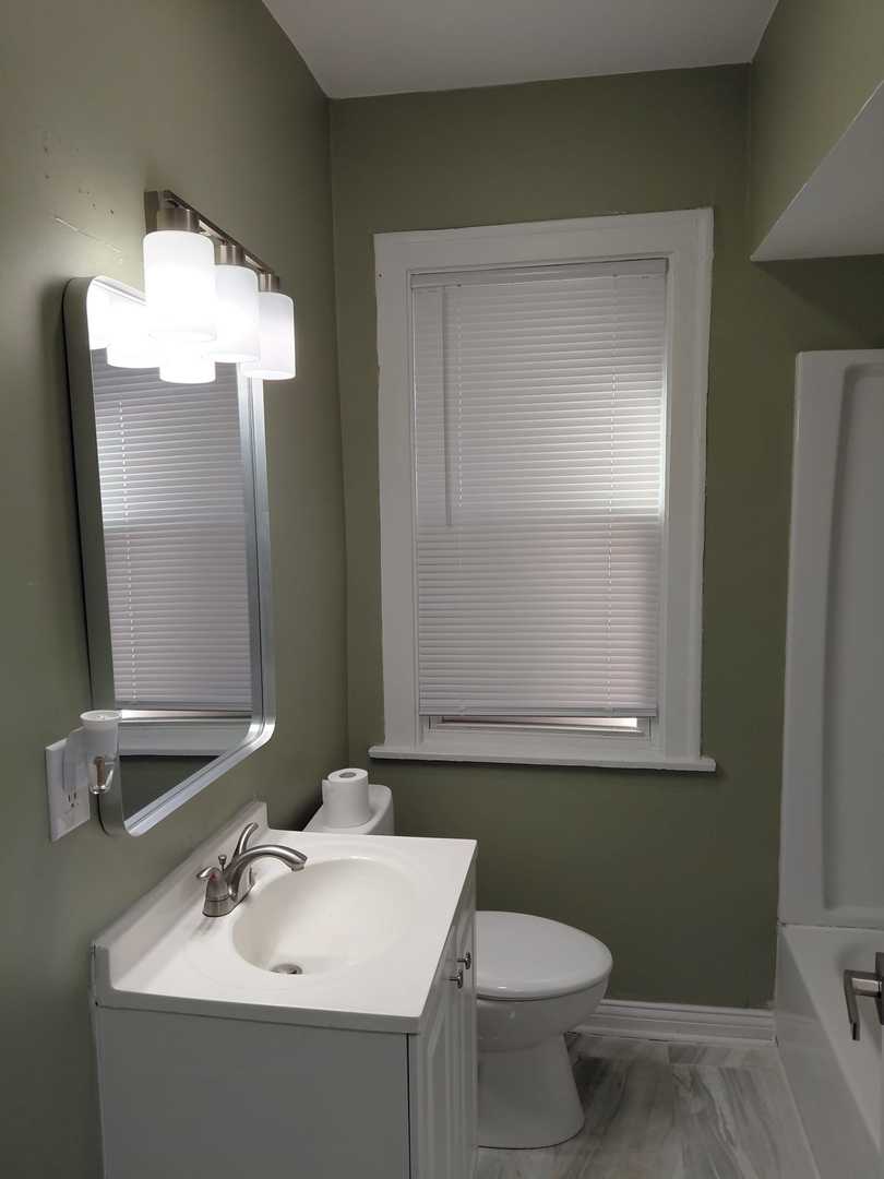 1040 W 92nd Place, Chicago, IL 60620