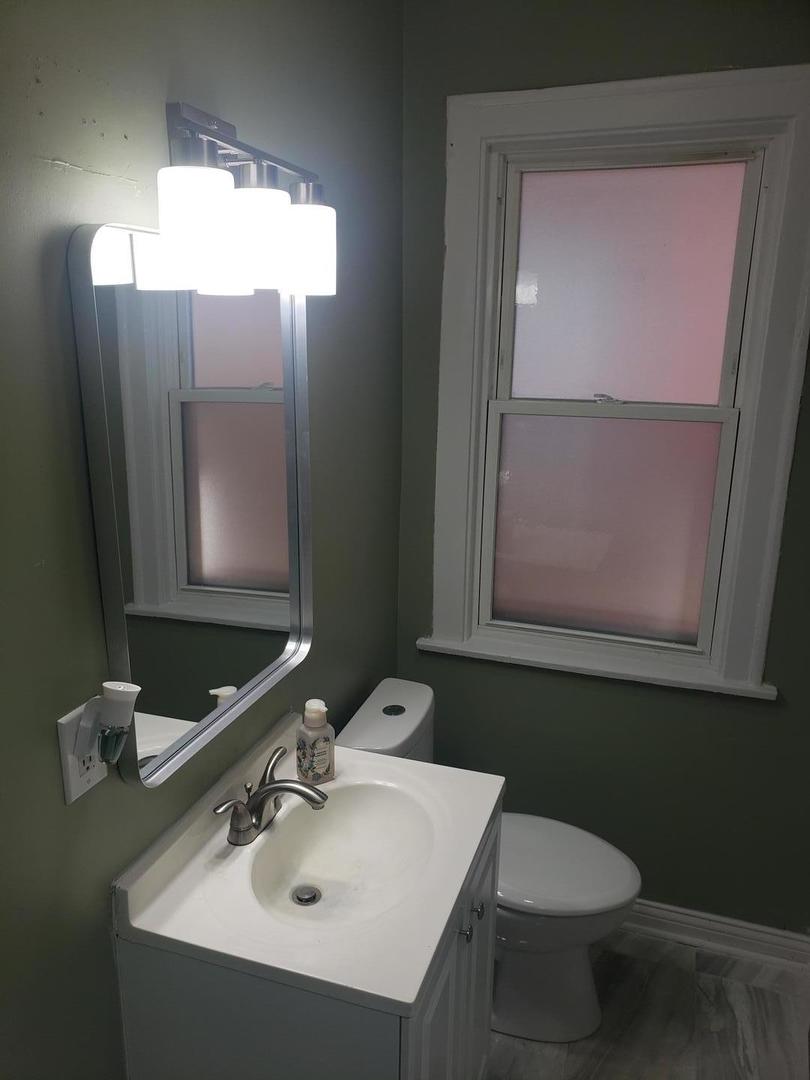 1040 W 92nd Place, Chicago, IL 60620