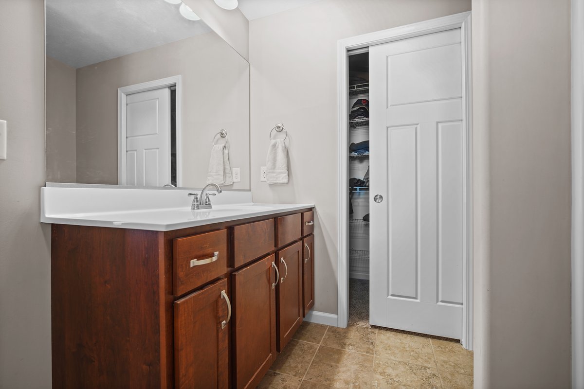 2311 Wirsing Way, Bloomington, IL 61704