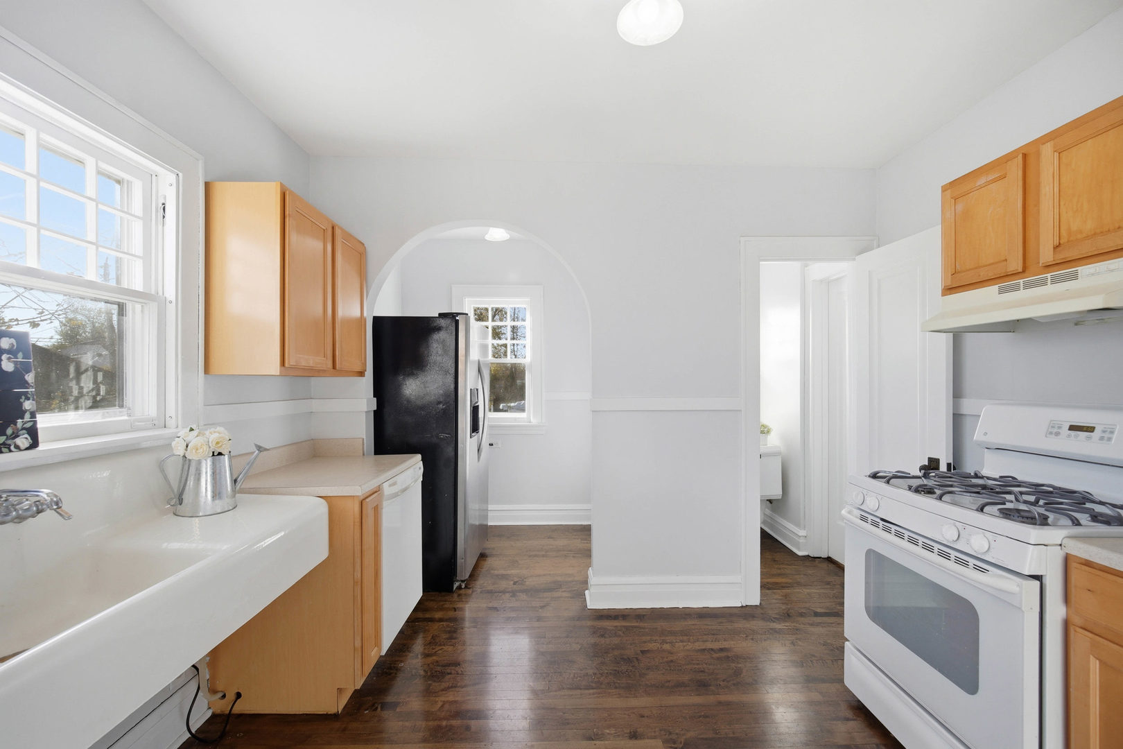 1489 E Algonquin Road, Des Plaines, IL 60016