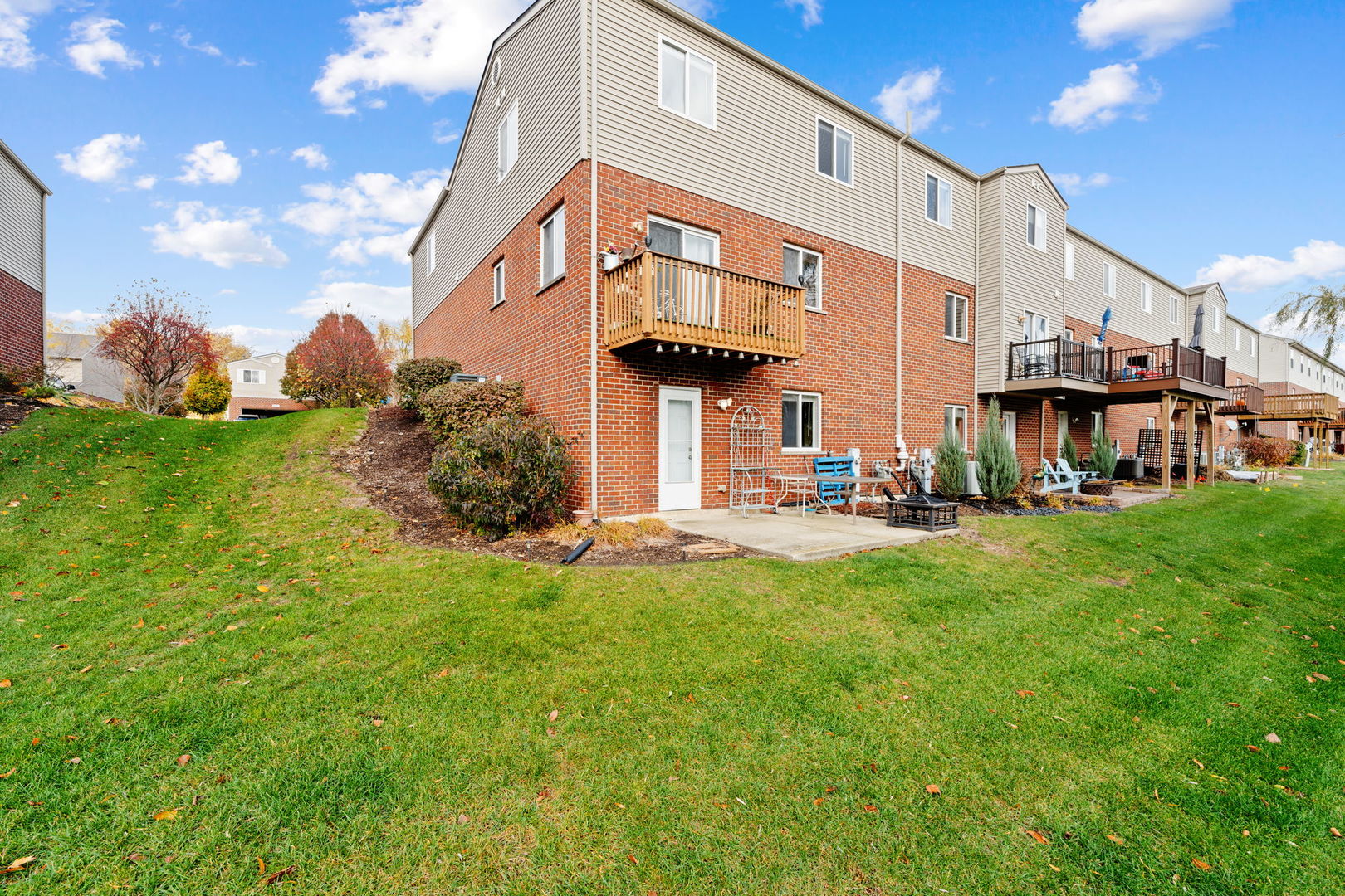 16559 Willow Walk Drive, Lockport, IL 60441