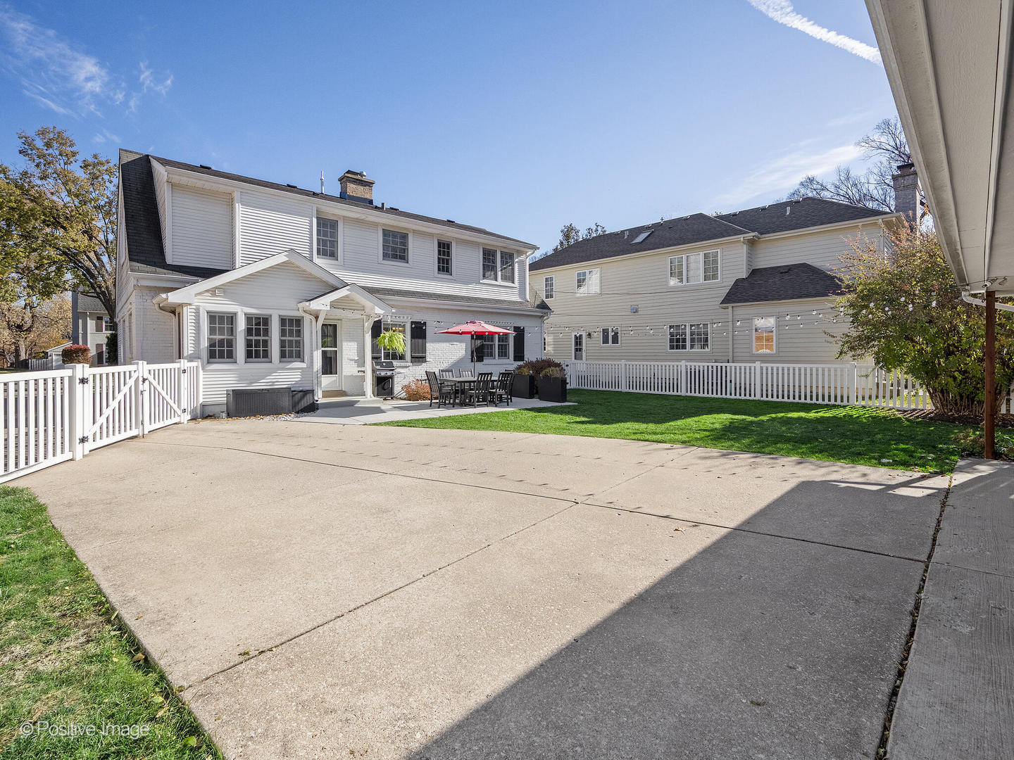 170 S FAIRVIEW Avenue, Elmhurst, IL 60126