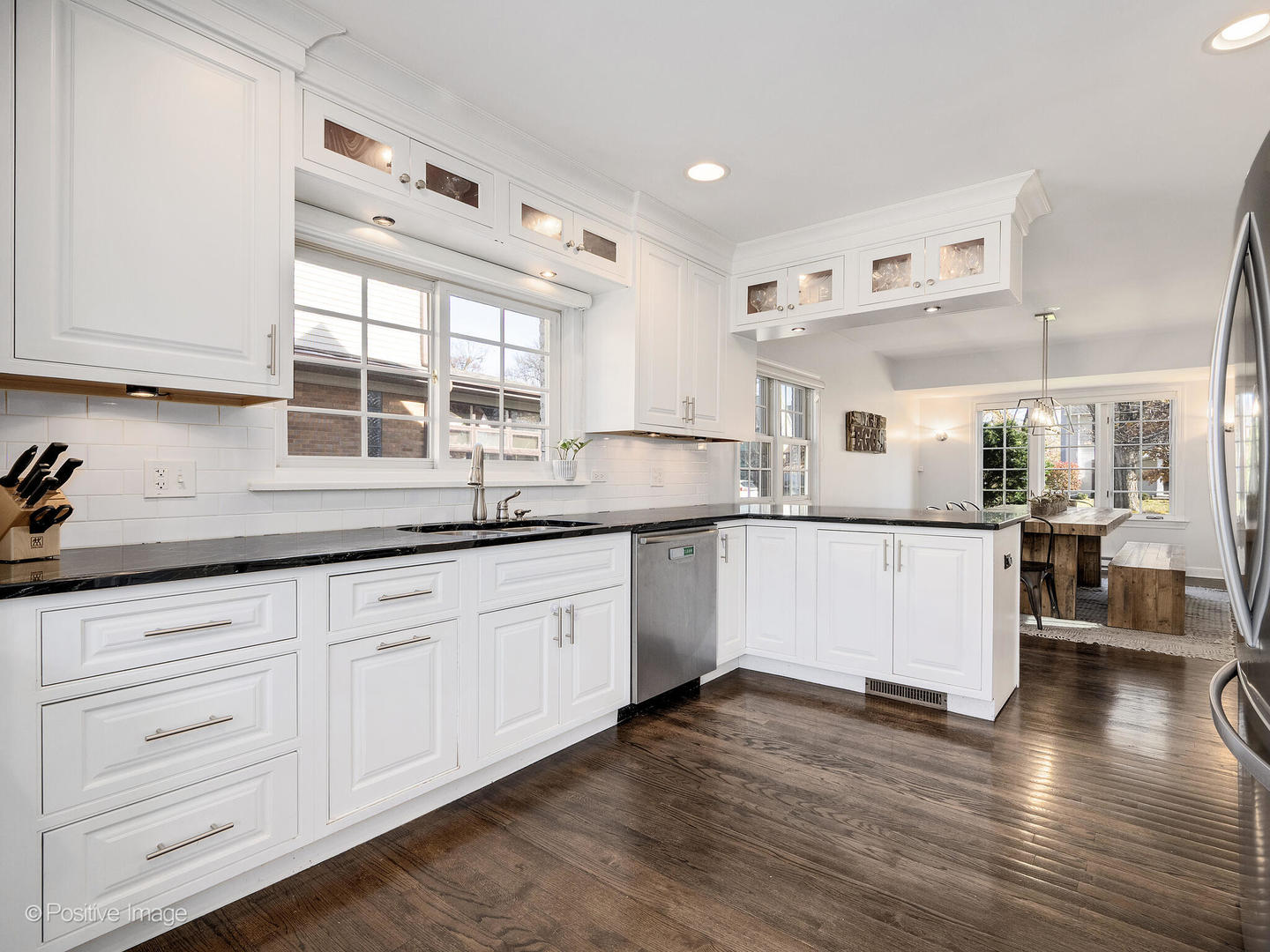 170 S FAIRVIEW Avenue, Elmhurst, IL 60126