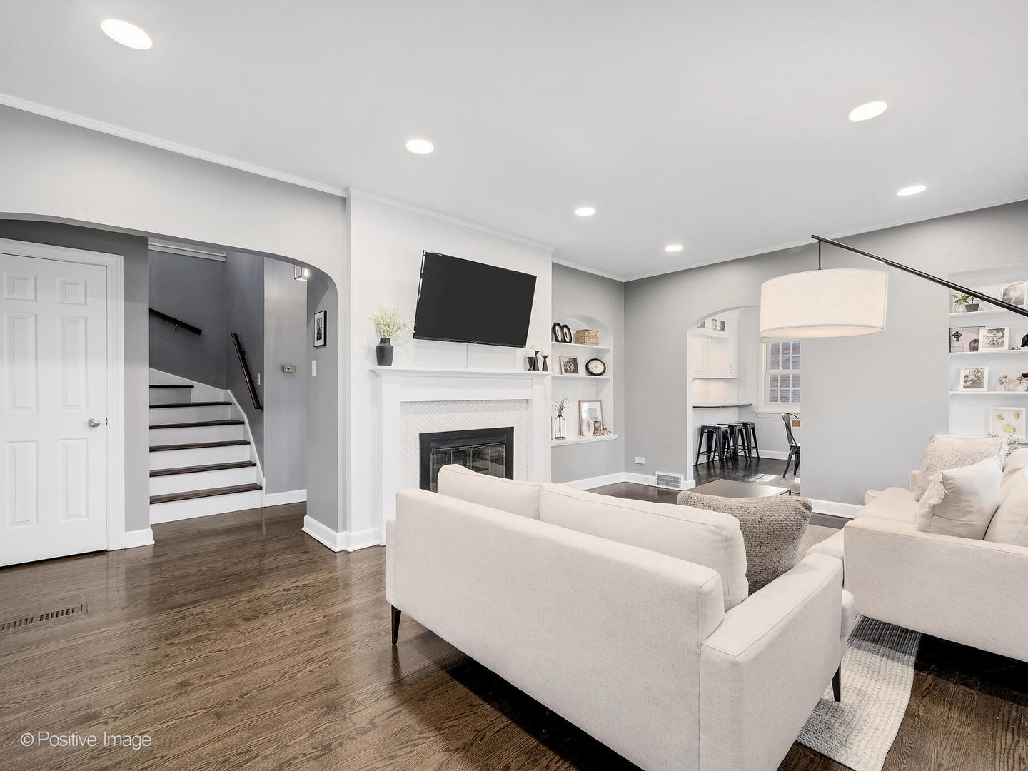 170 S FAIRVIEW Avenue, Elmhurst, IL 60126