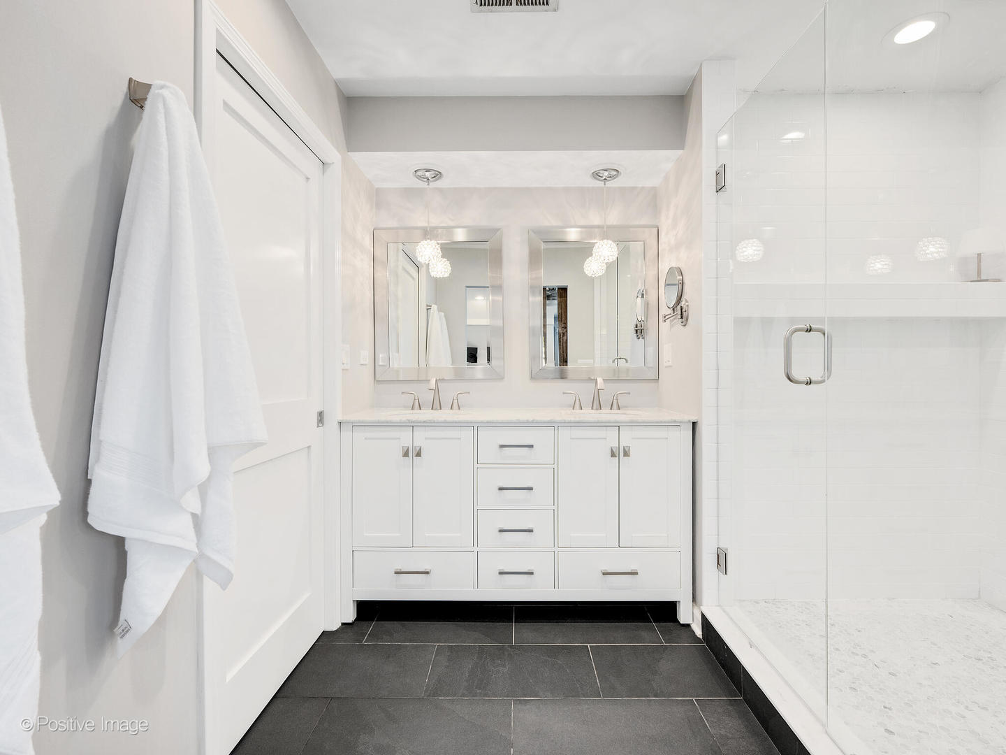 170 S FAIRVIEW Avenue, Elmhurst, IL 60126