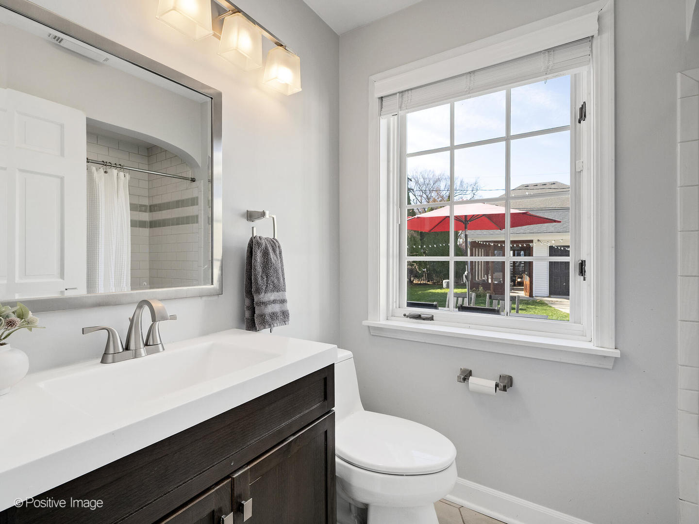 170 S FAIRVIEW Avenue, Elmhurst, IL 60126