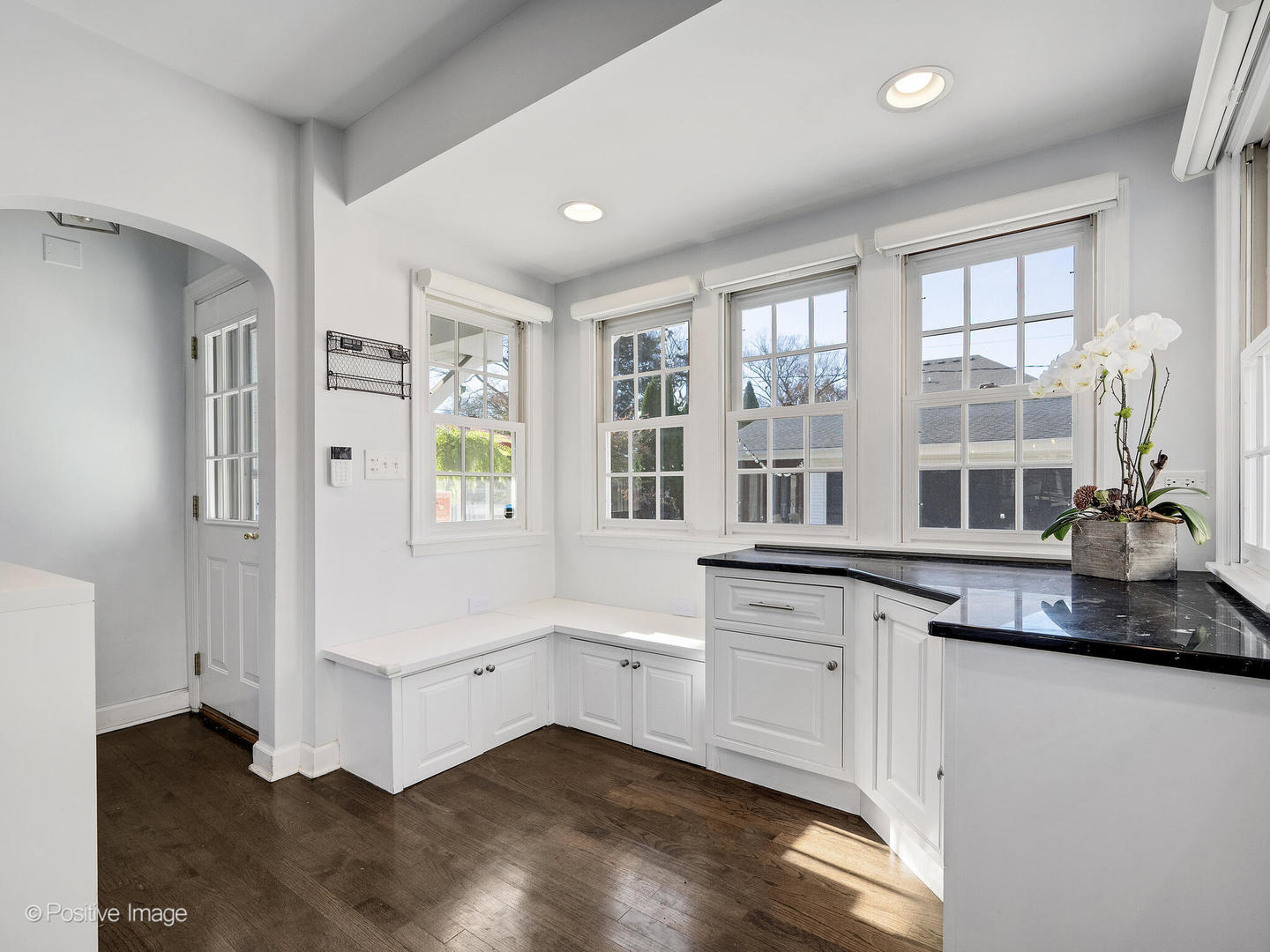 170 S FAIRVIEW Avenue, Elmhurst, IL 60126