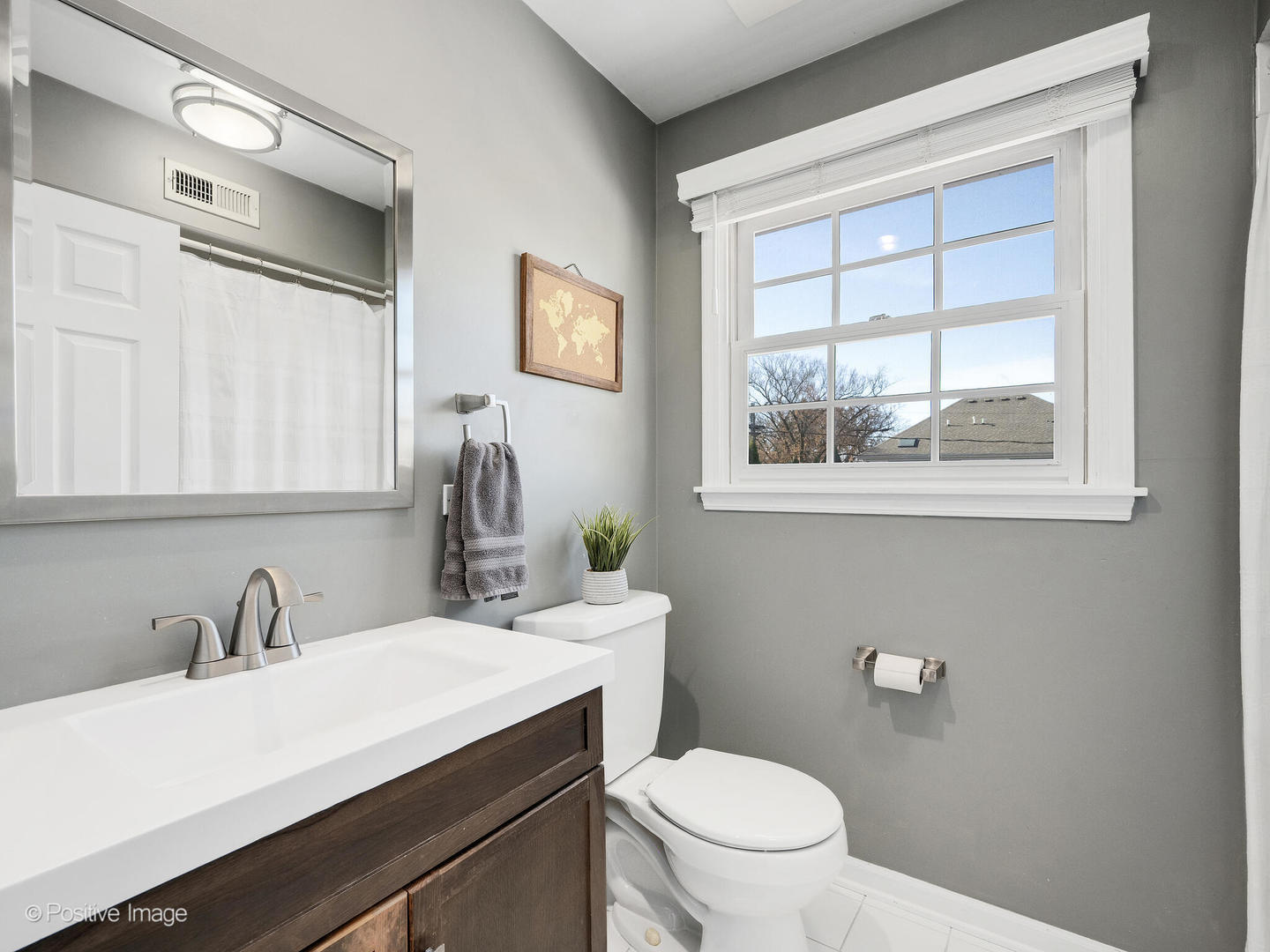 170 S FAIRVIEW Avenue, Elmhurst, IL 60126