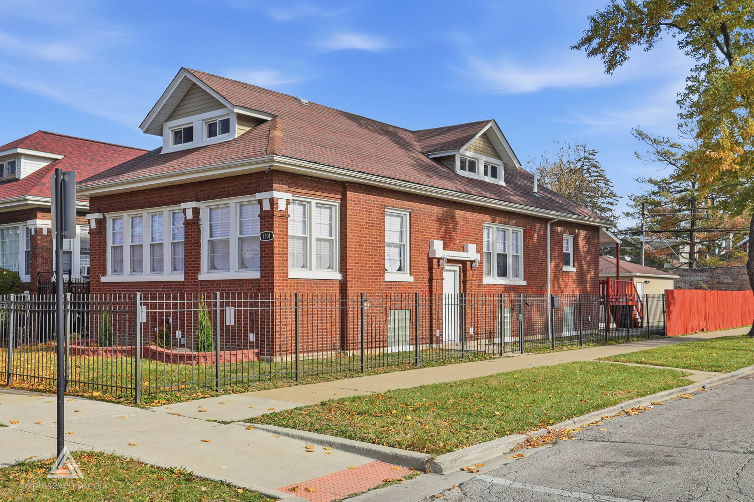 1301 N Waller Avenue, Chicago, IL 60651