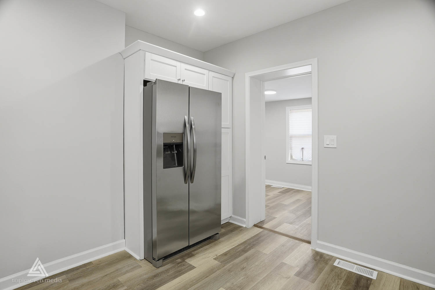 1301 N Waller Avenue, Chicago, IL 60651