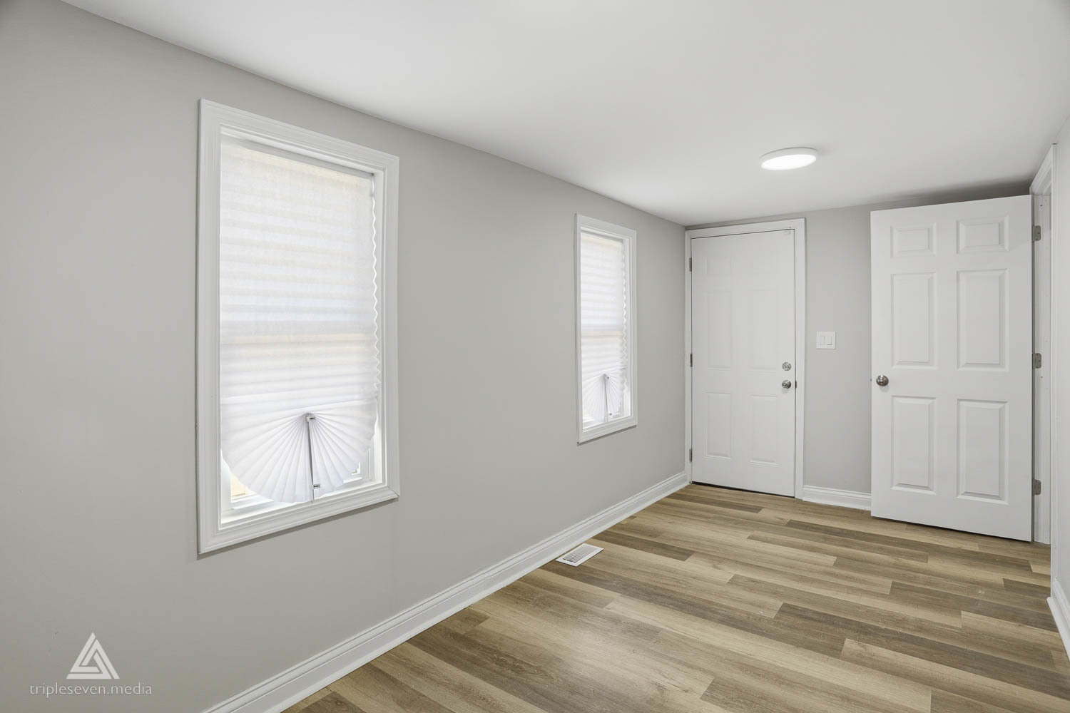 1301 N Waller Avenue, Chicago, IL 60651