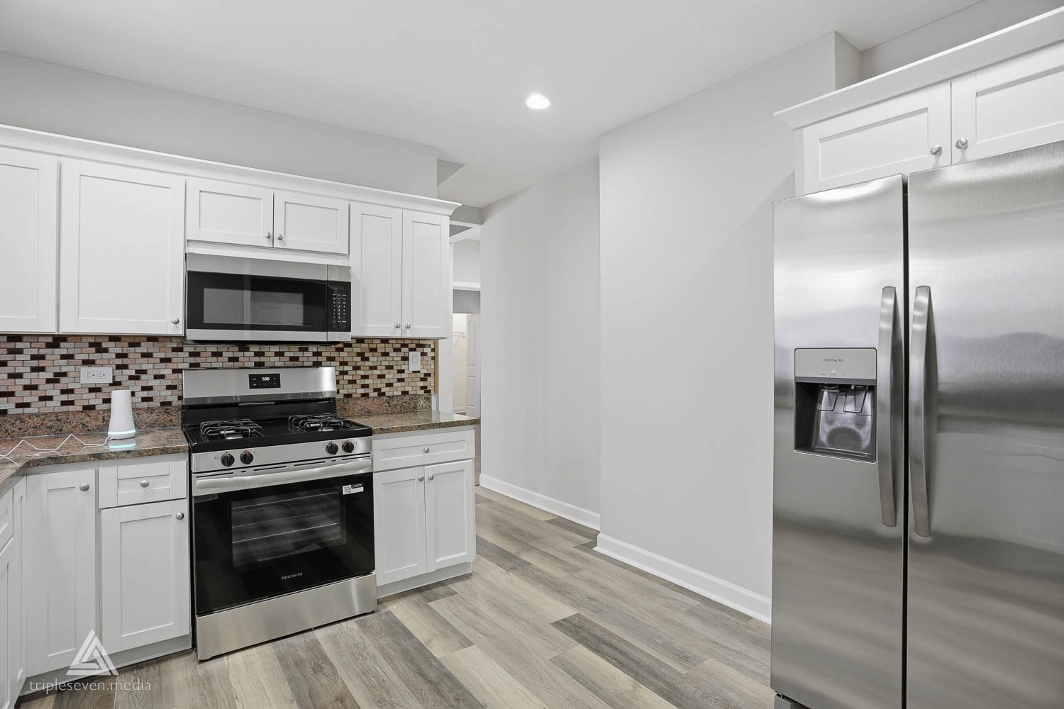 1301 N Waller Avenue, Chicago, IL 60651