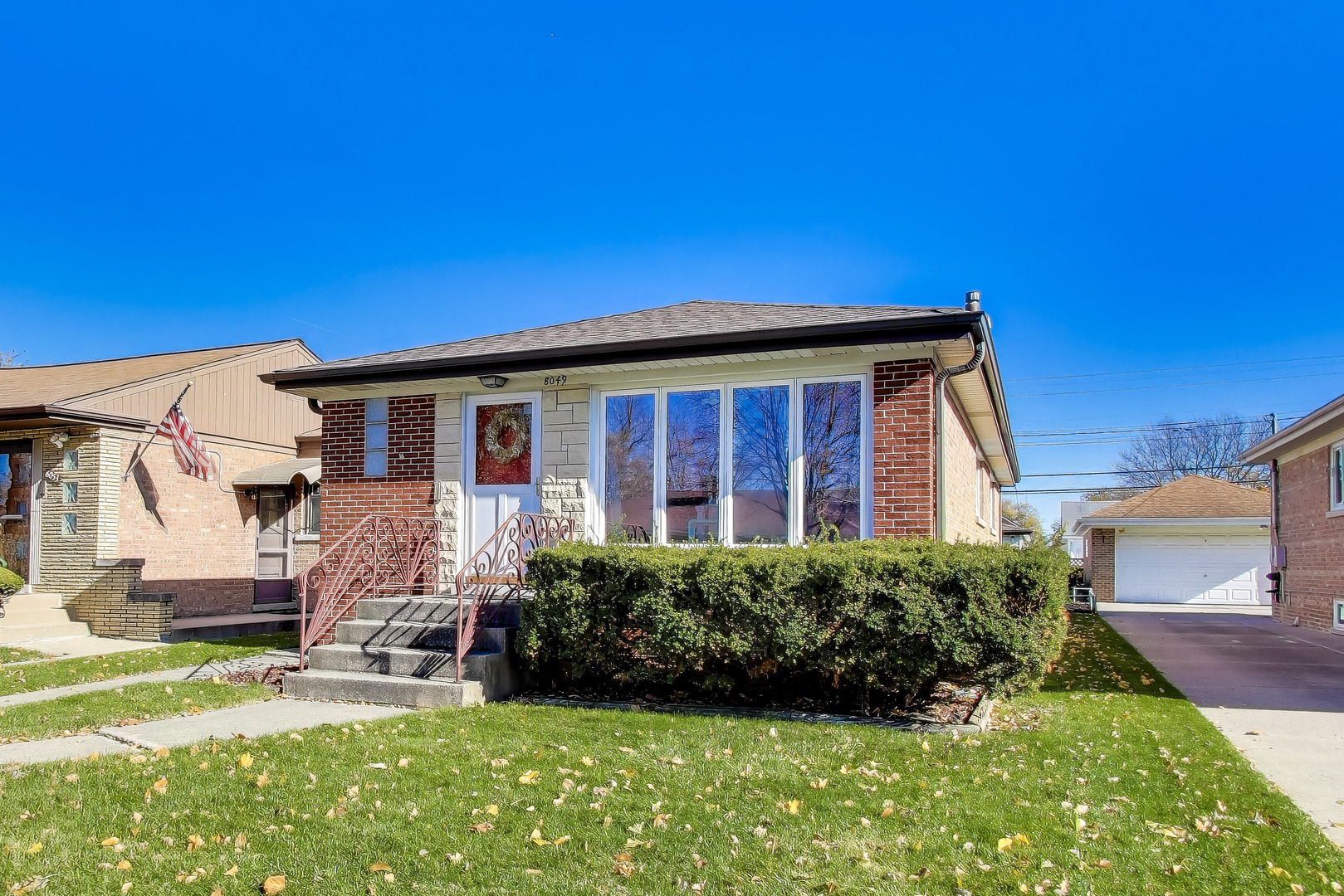 8049 N Osceola Avenue, Niles, IL 60714