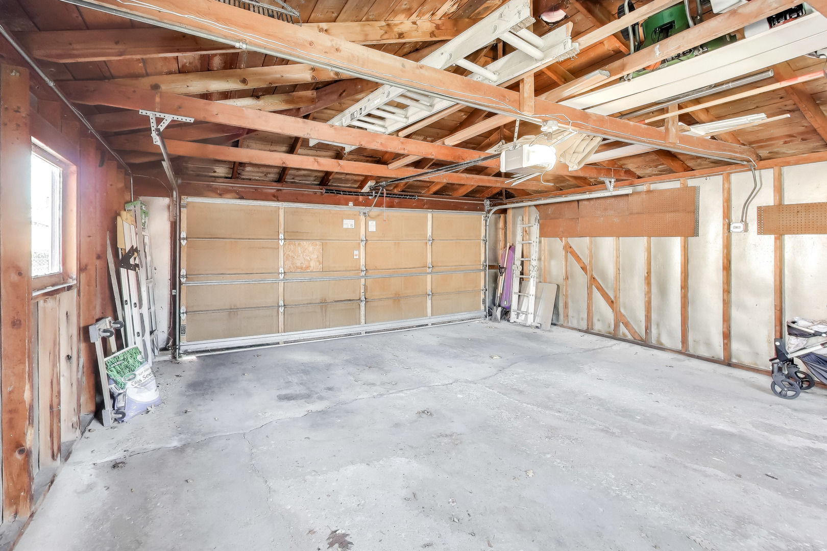 8049 N Osceola Avenue, Niles, IL 60714