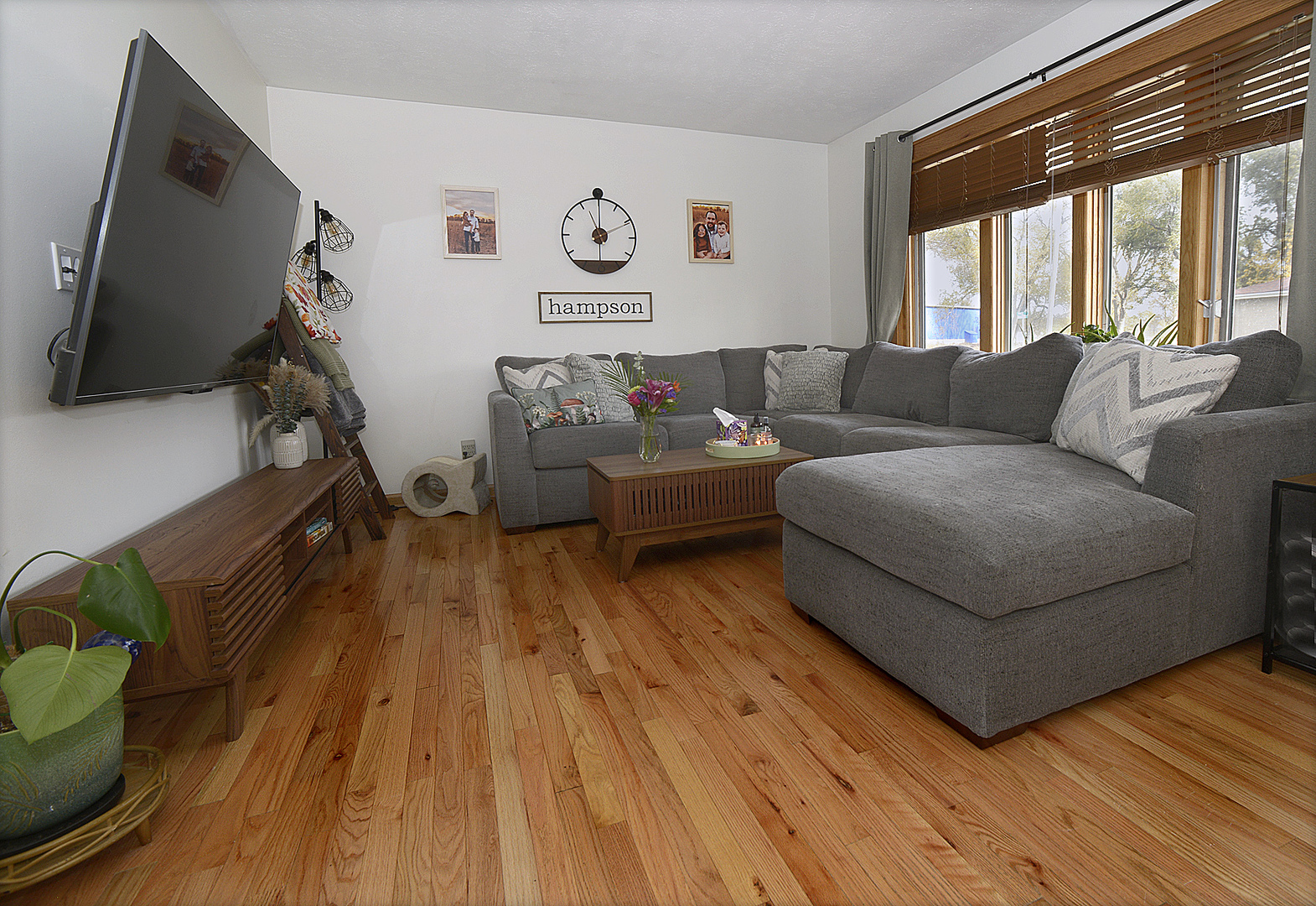 1435 Price Street, Ottawa, IL 61350