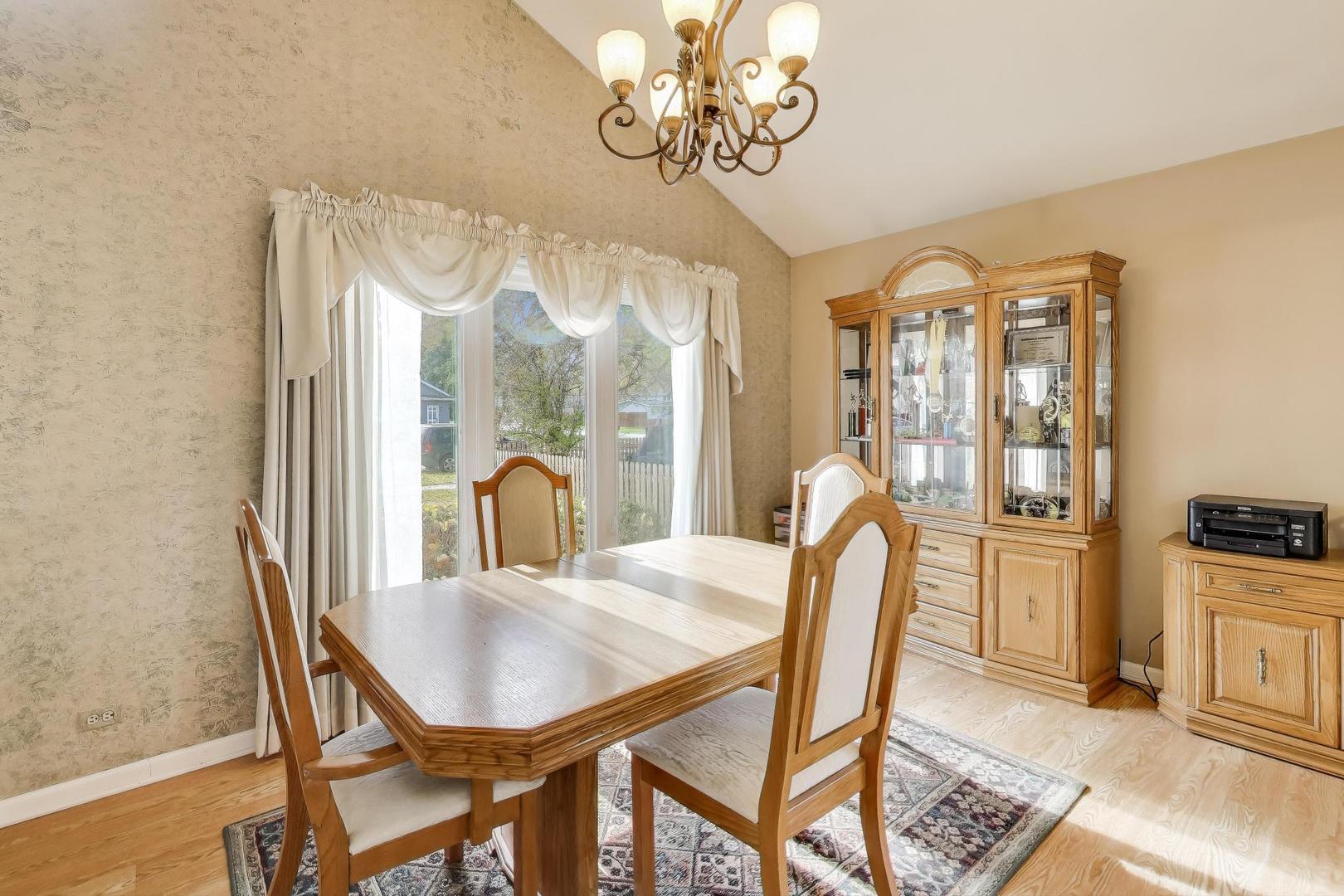 1407 WILSON Avenue, Wheaton, IL 60187