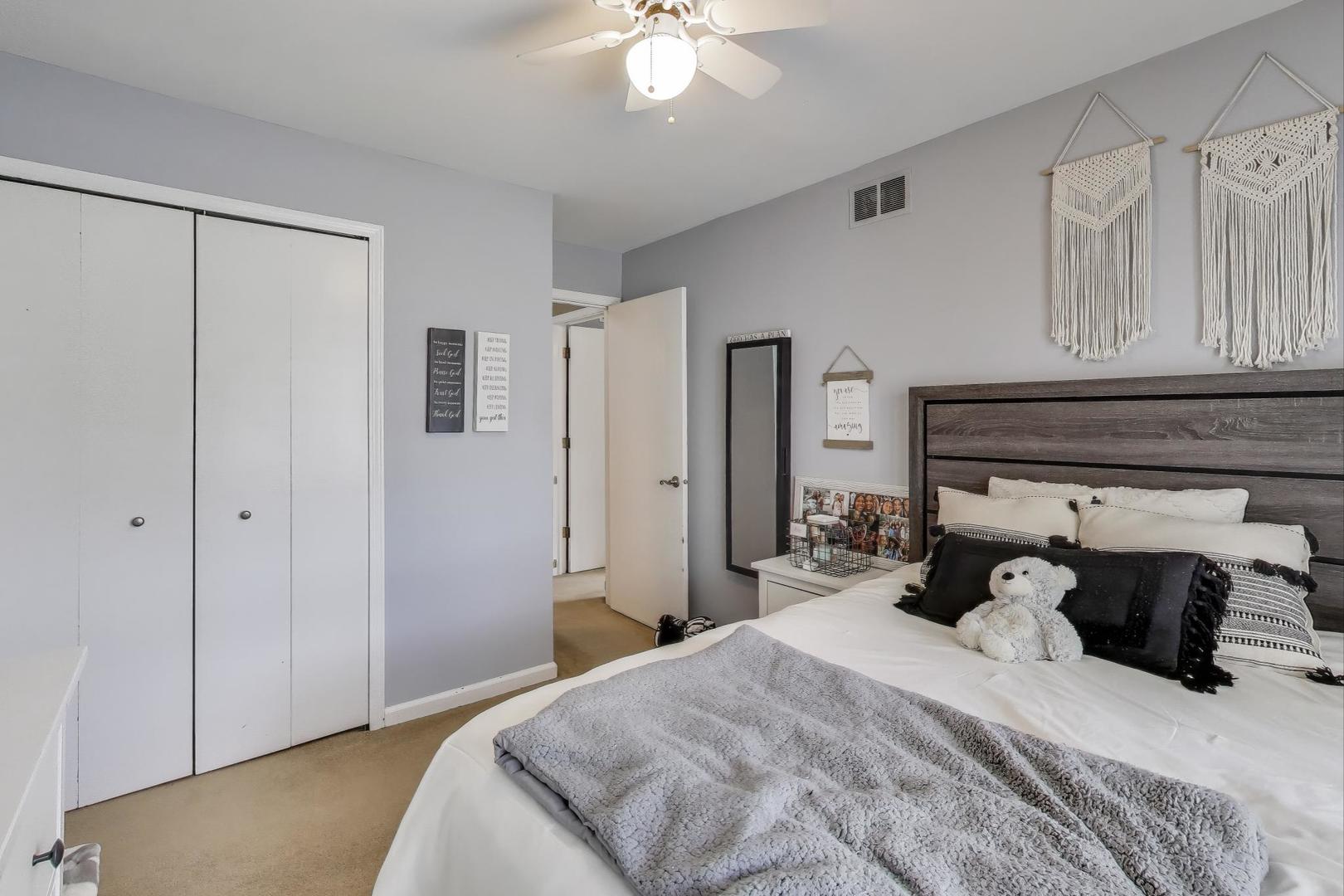 1407 WILSON Avenue, Wheaton, IL 60187