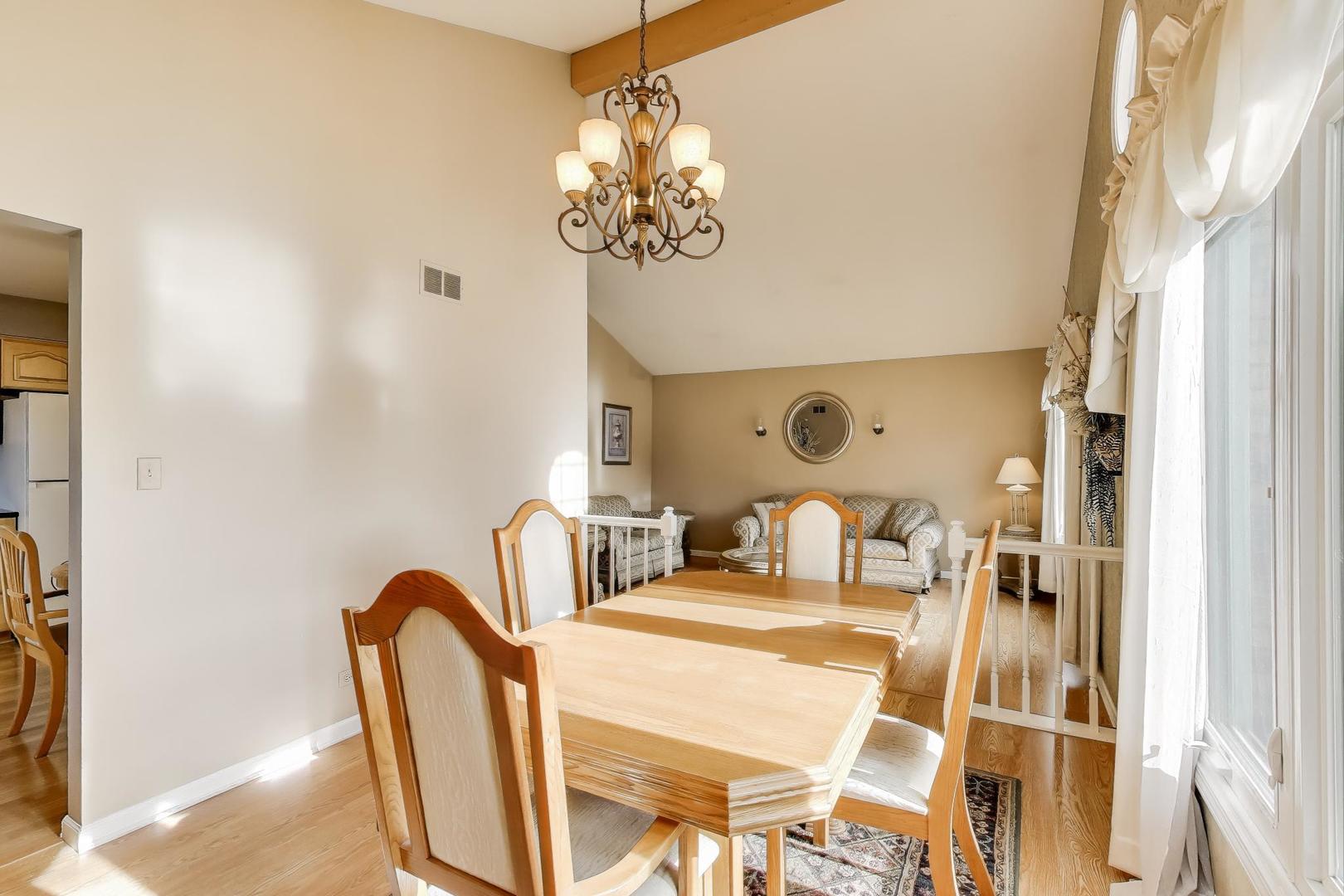 1407 WILSON Avenue, Wheaton, IL 60187