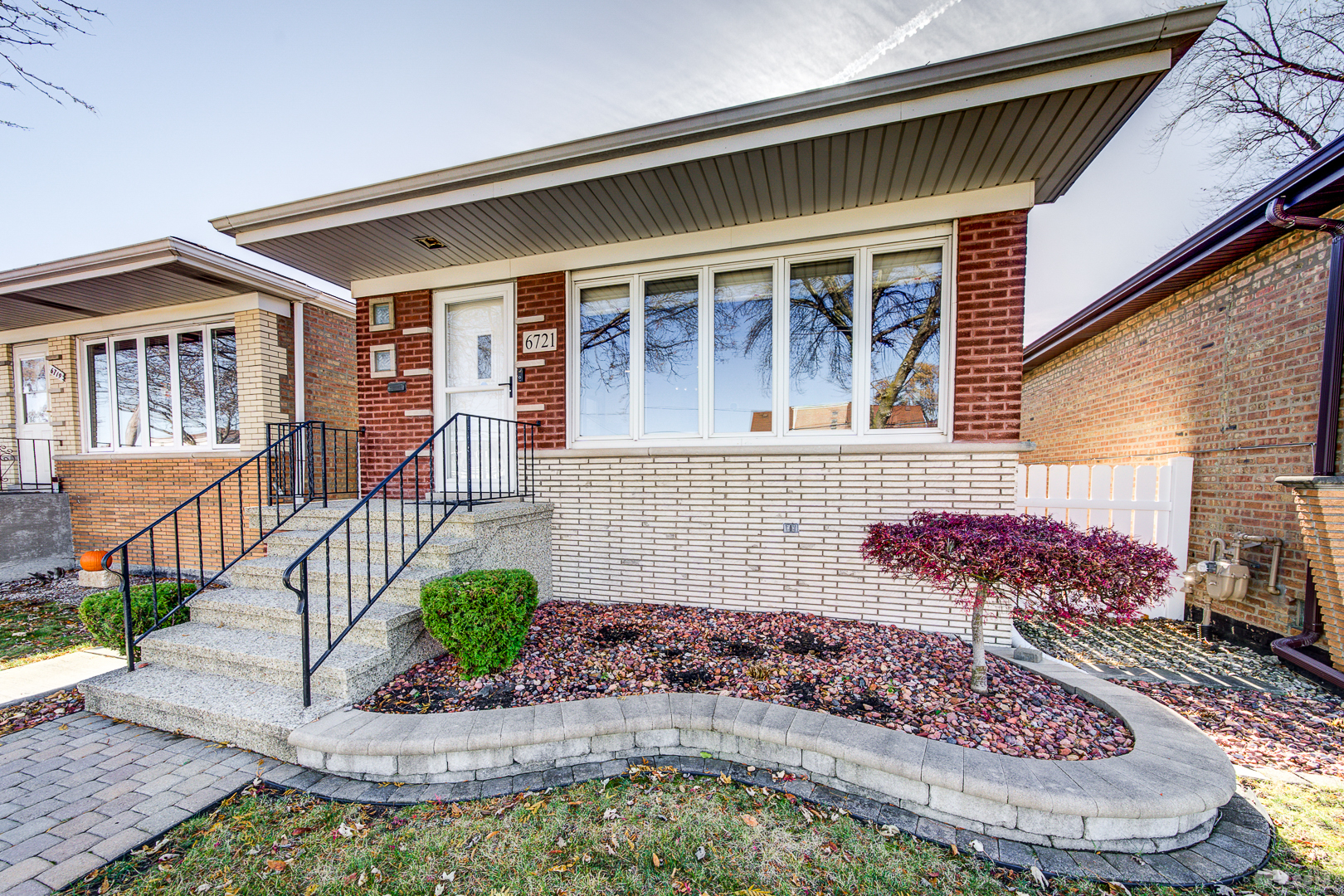 6721 W 59th Street, Chicago, IL 60638