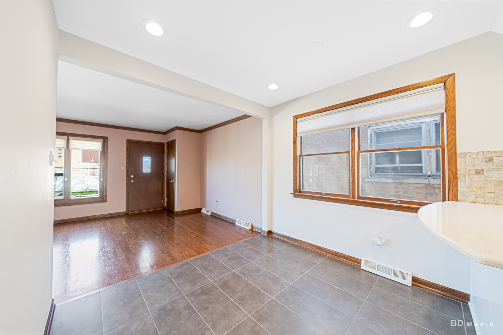 6721 W 59th Street, Chicago, IL 60638