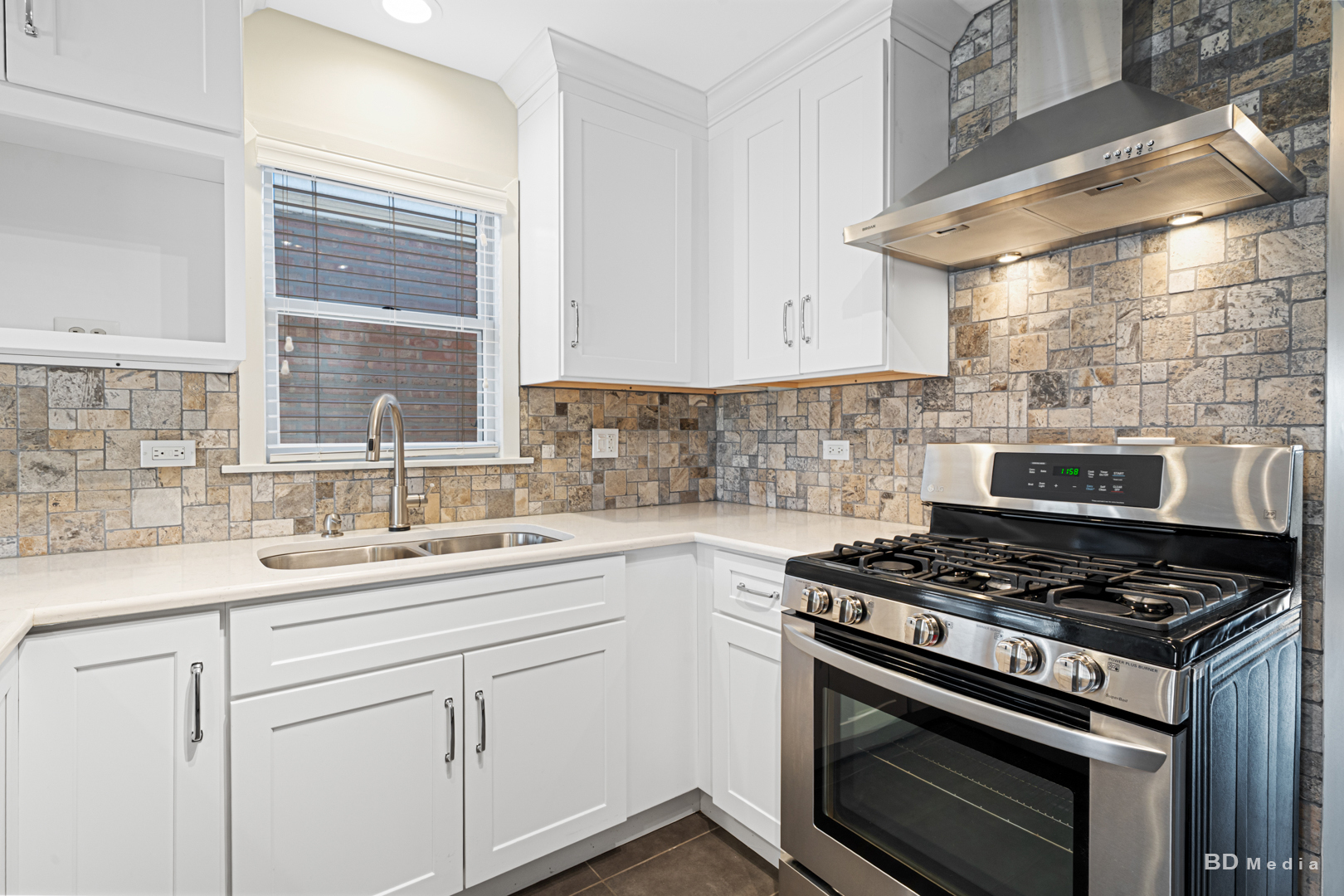 6721 W 59th Street, Chicago, IL 60638