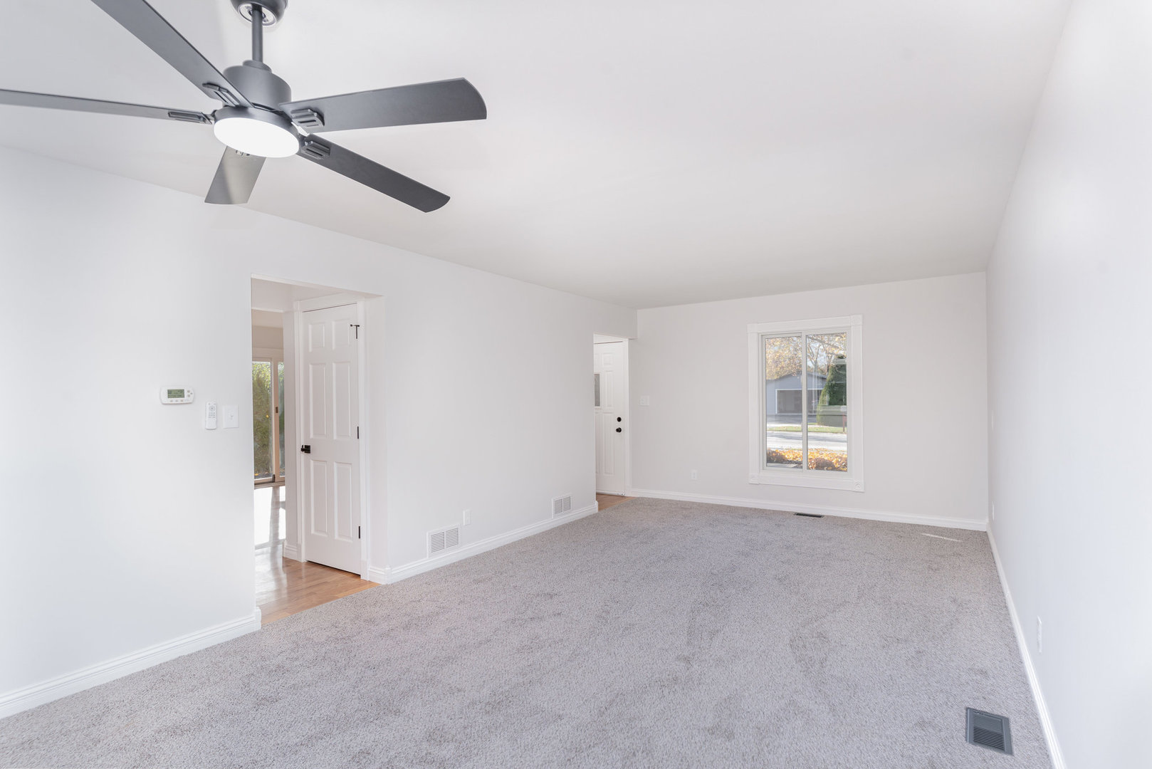 303 N Sycamore Lane, North Aurora, IL 60542