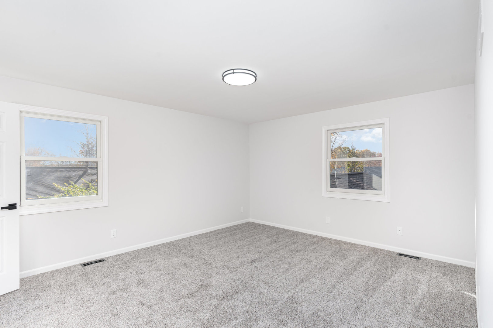 303 N Sycamore Lane, North Aurora, IL 60542