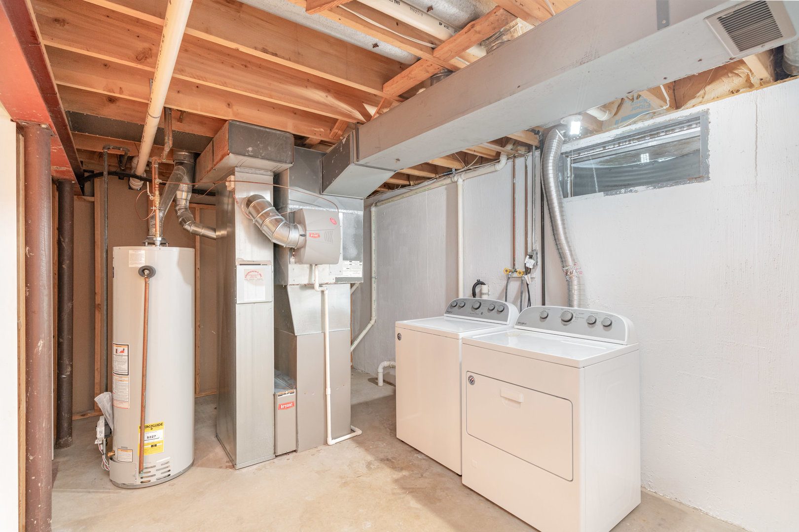 303 N Sycamore Lane, North Aurora, IL 60542