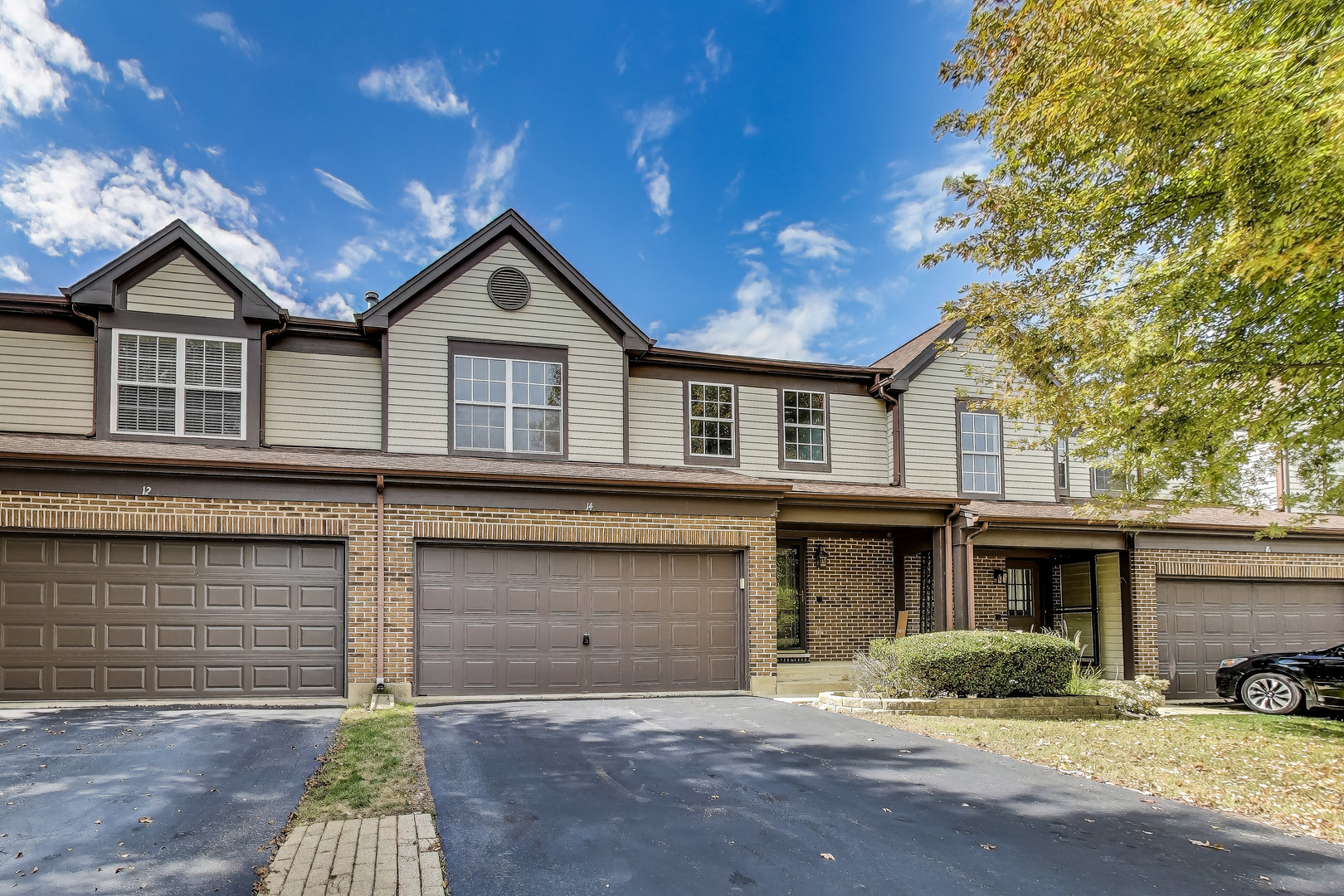 14 Oxford Court, Algonquin, IL 60102