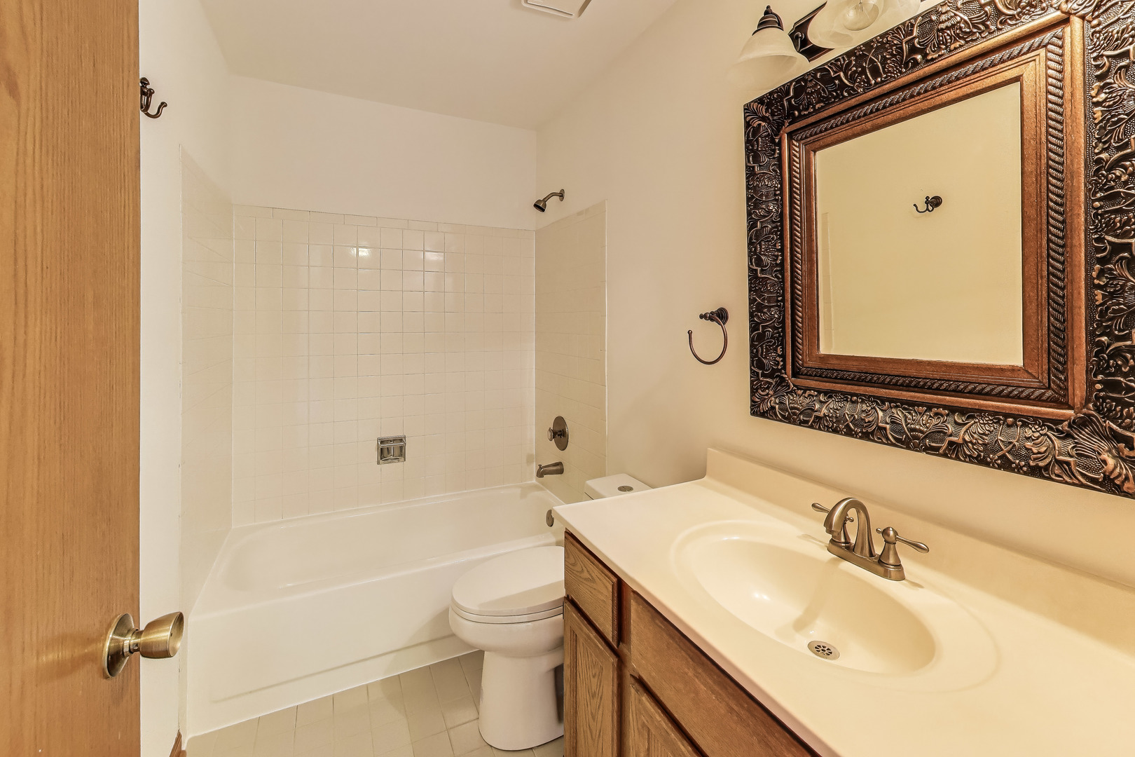 14 Oxford Court, Algonquin, IL 60102