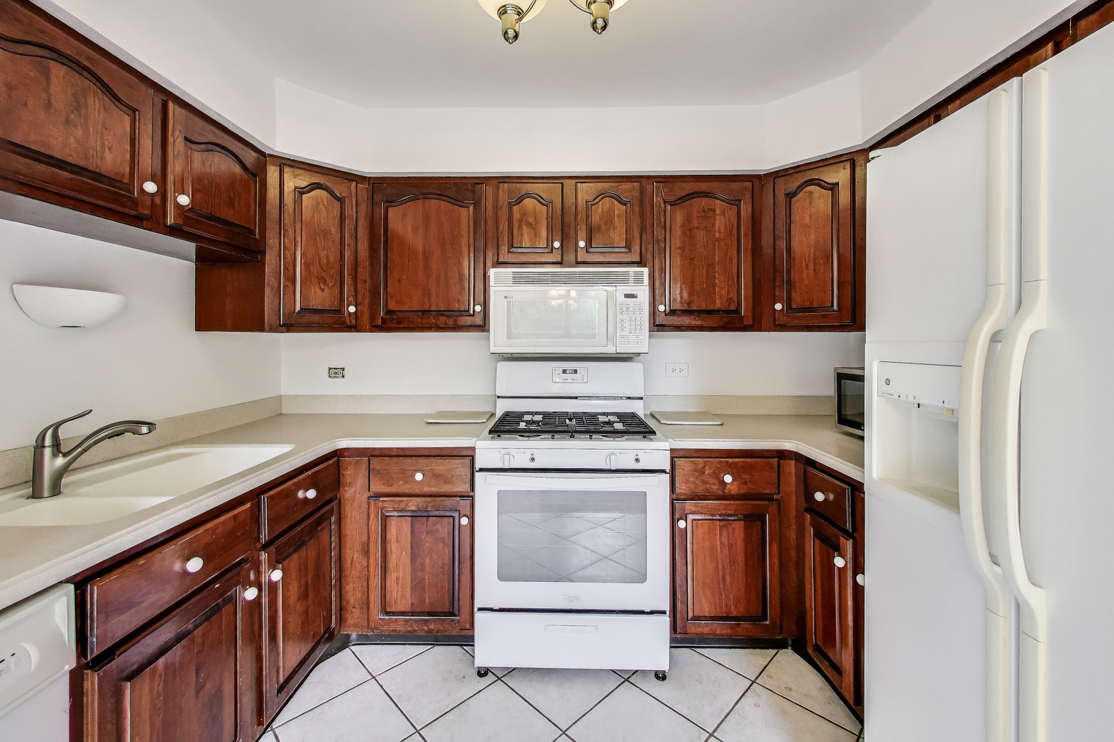 14 Oxford Court, Algonquin, IL 60102