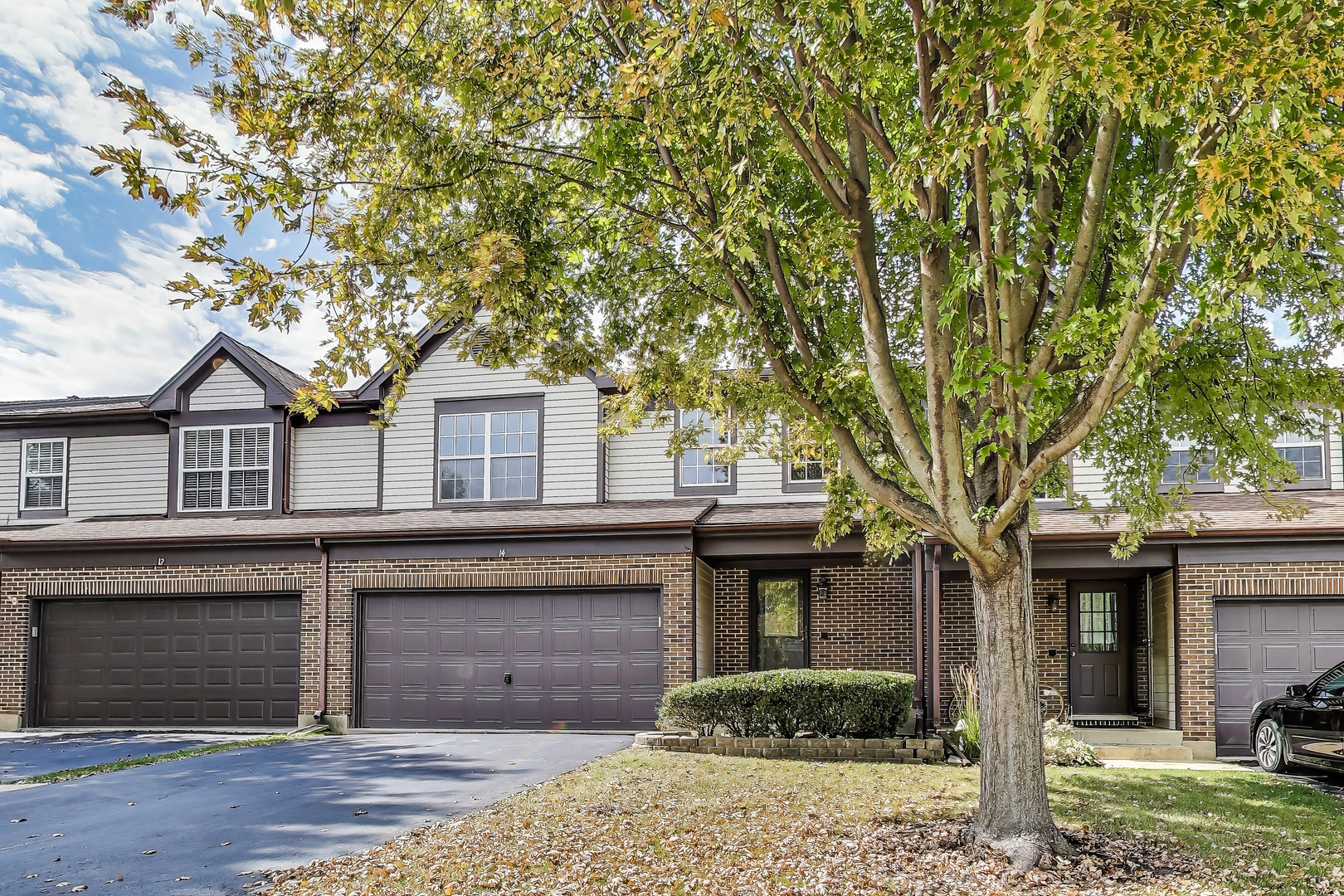 14 Oxford Court, Algonquin, IL 60102