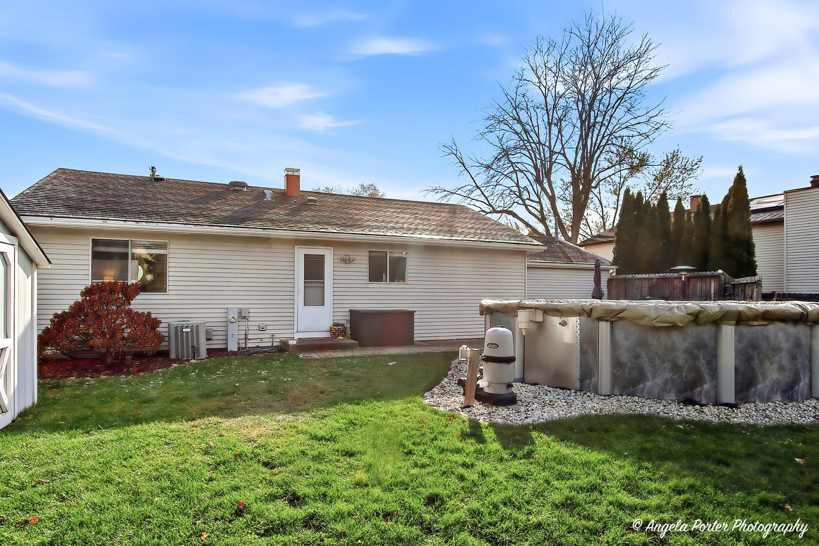 5106 W Greenbrier Drive, McHenry, IL 60050