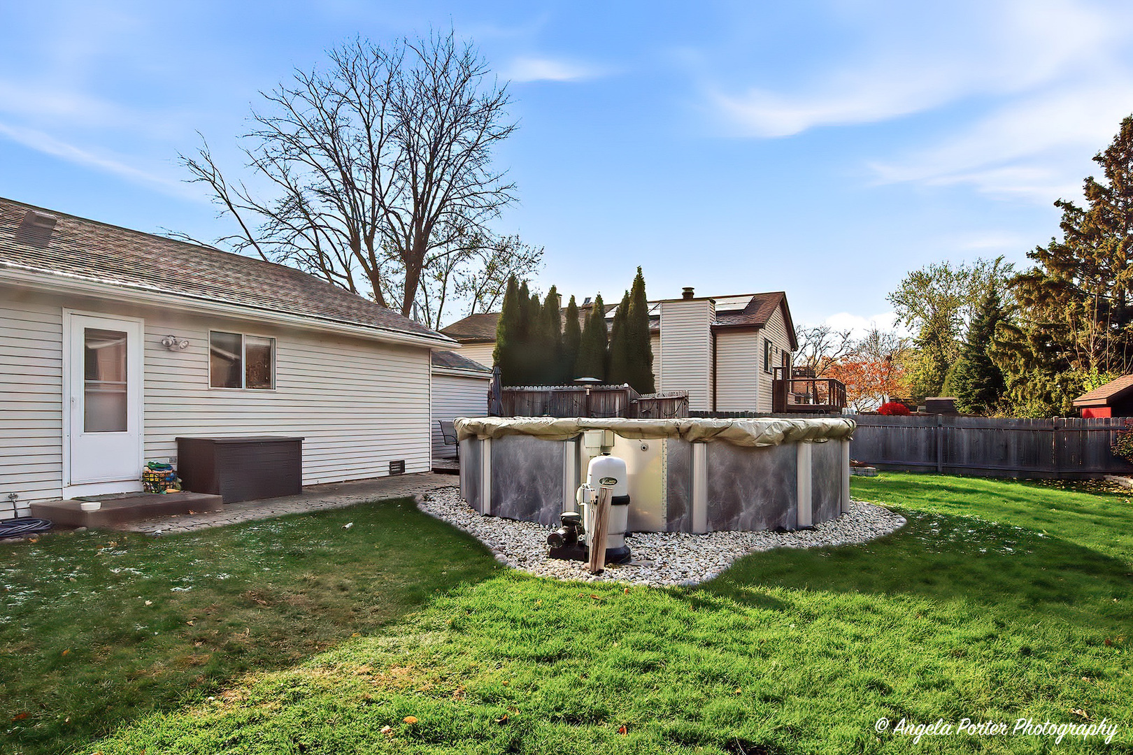 5106 W Greenbrier Drive, McHenry, IL 60050